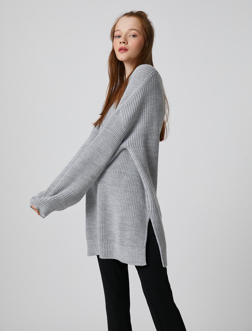   Oversize Triko Kazak V Yaka Uzun Kollu