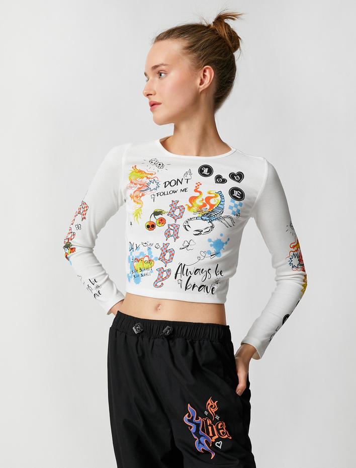  Crop Tişört Uzun Kollu Grafiti ve Kiraz Baskılı Bisiklet Yaka