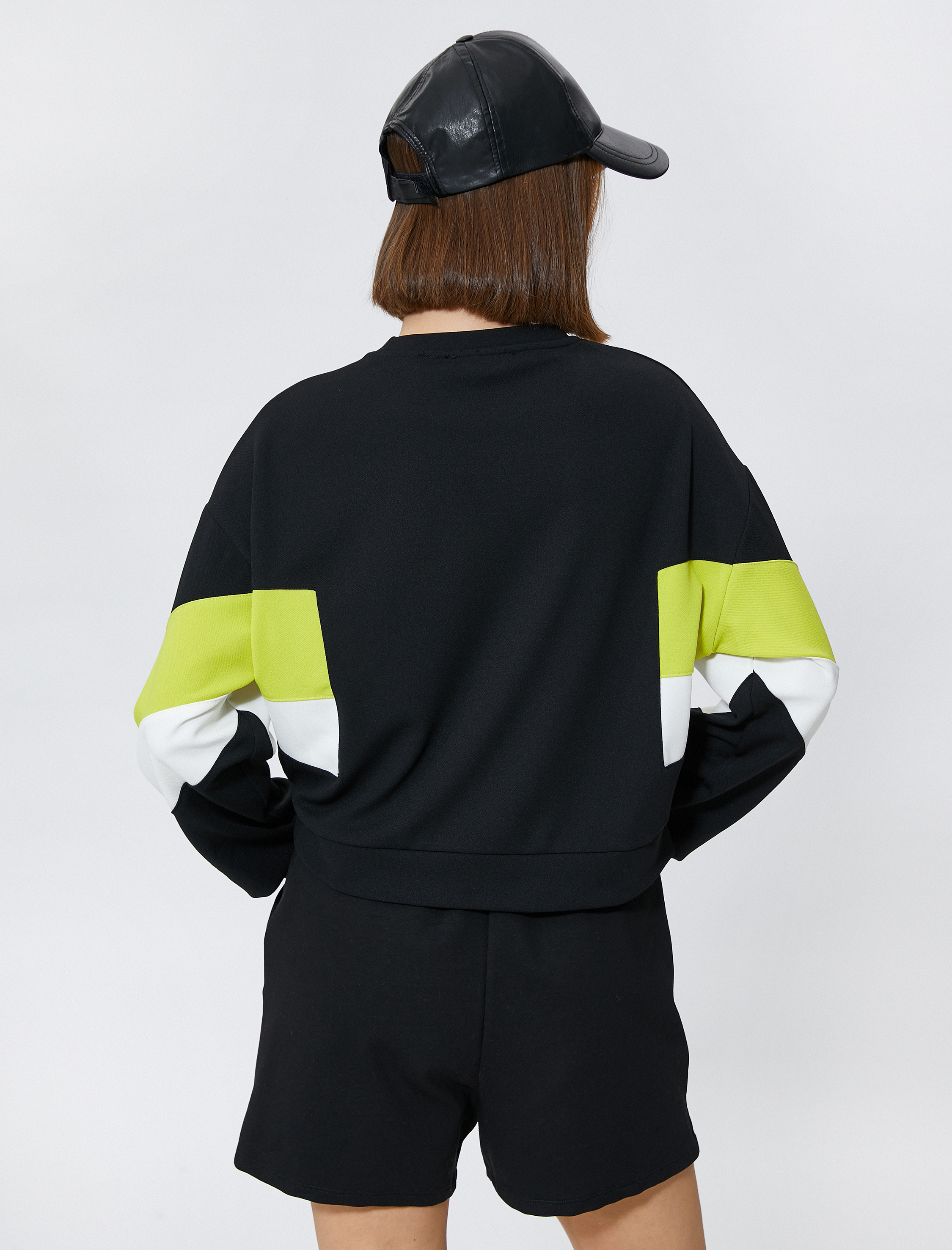   Çizgi Detaylı Sweatshirt Relax Fit