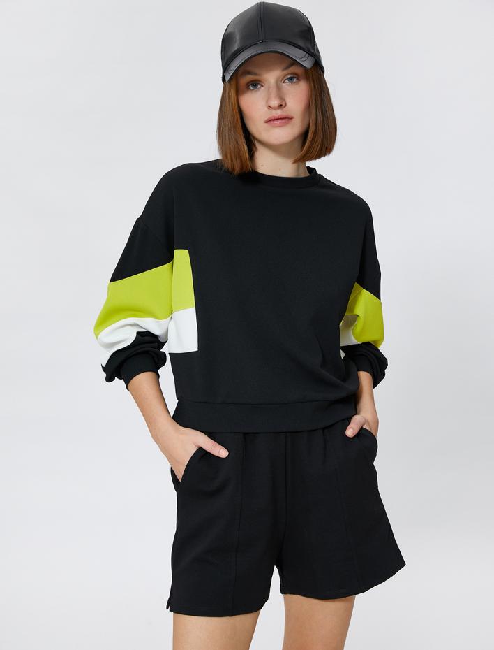  Çizgi Detaylı Sweatshirt Relax Fit
