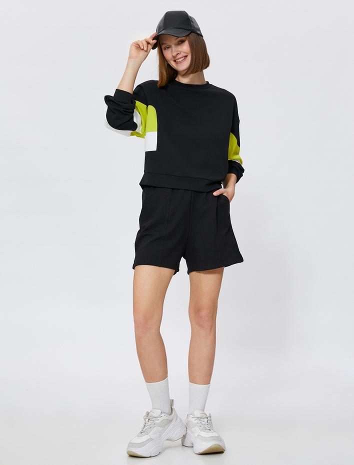  Çizgi Detaylı Sweatshirt Relax Fit