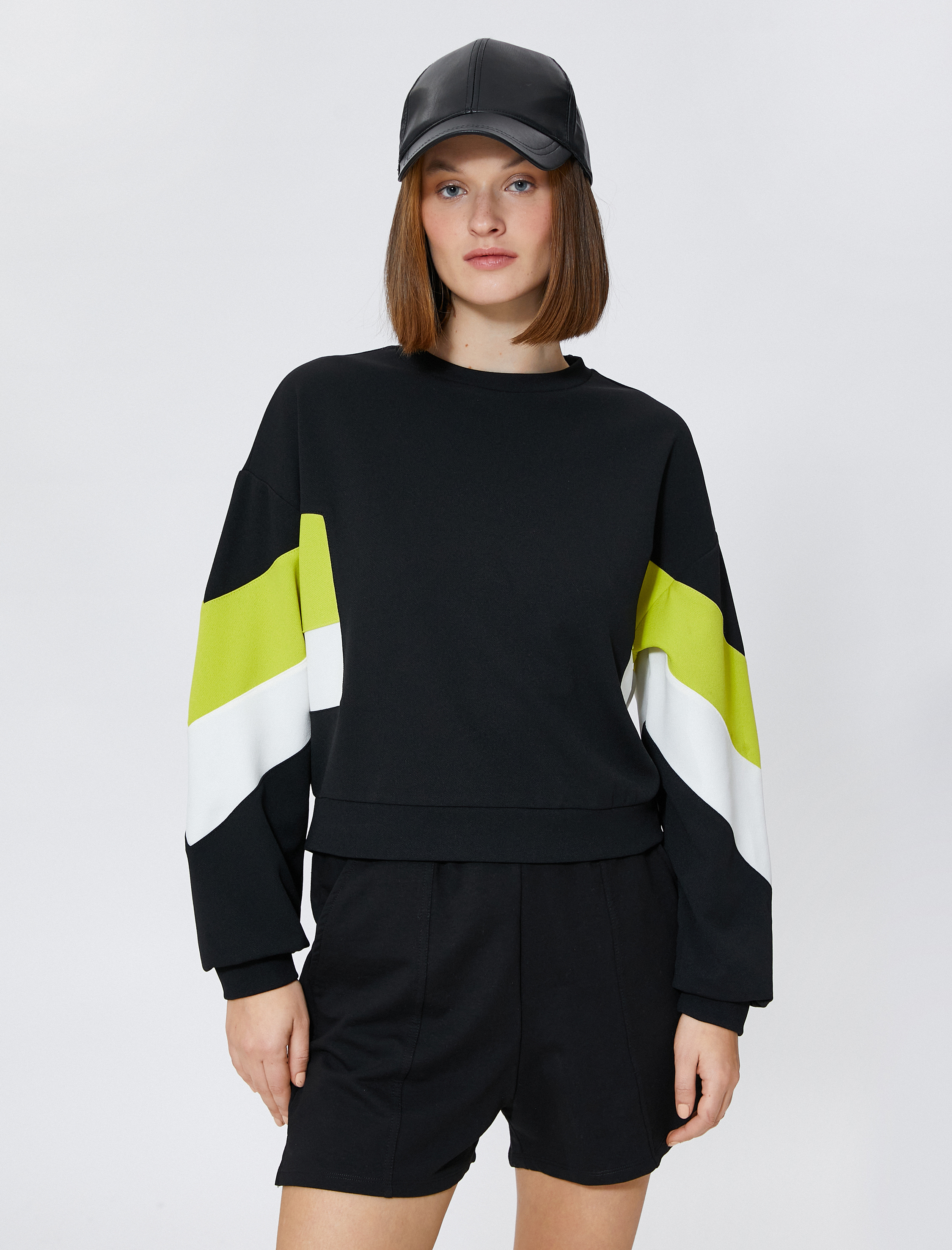   Çizgi Detaylı Sweatshirt Relax Fit