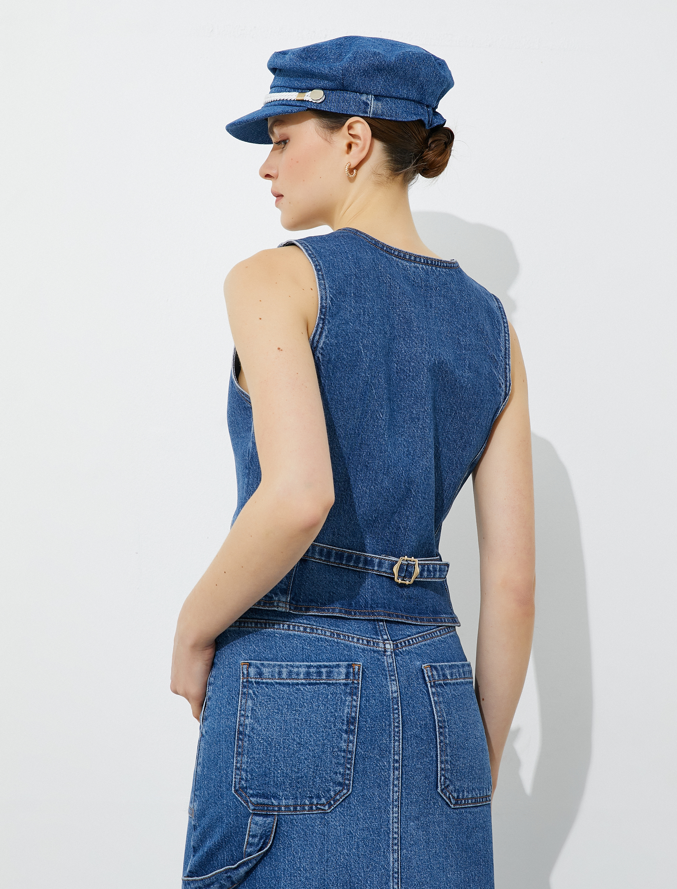   V Yaka Düğmeli Kot Yelek