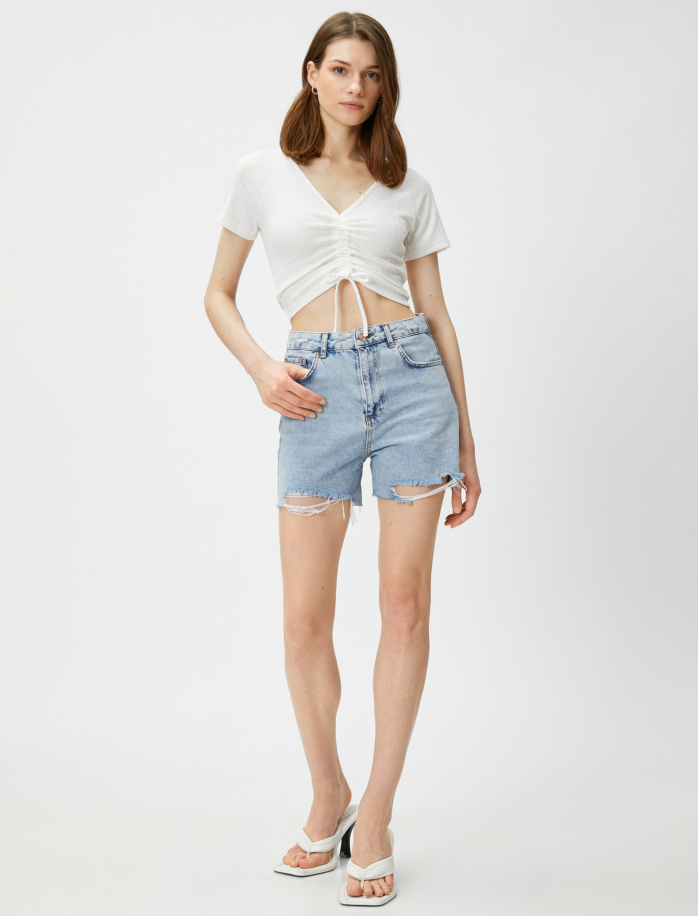   Crop Tişört V Yaka Büzgü Detaylı