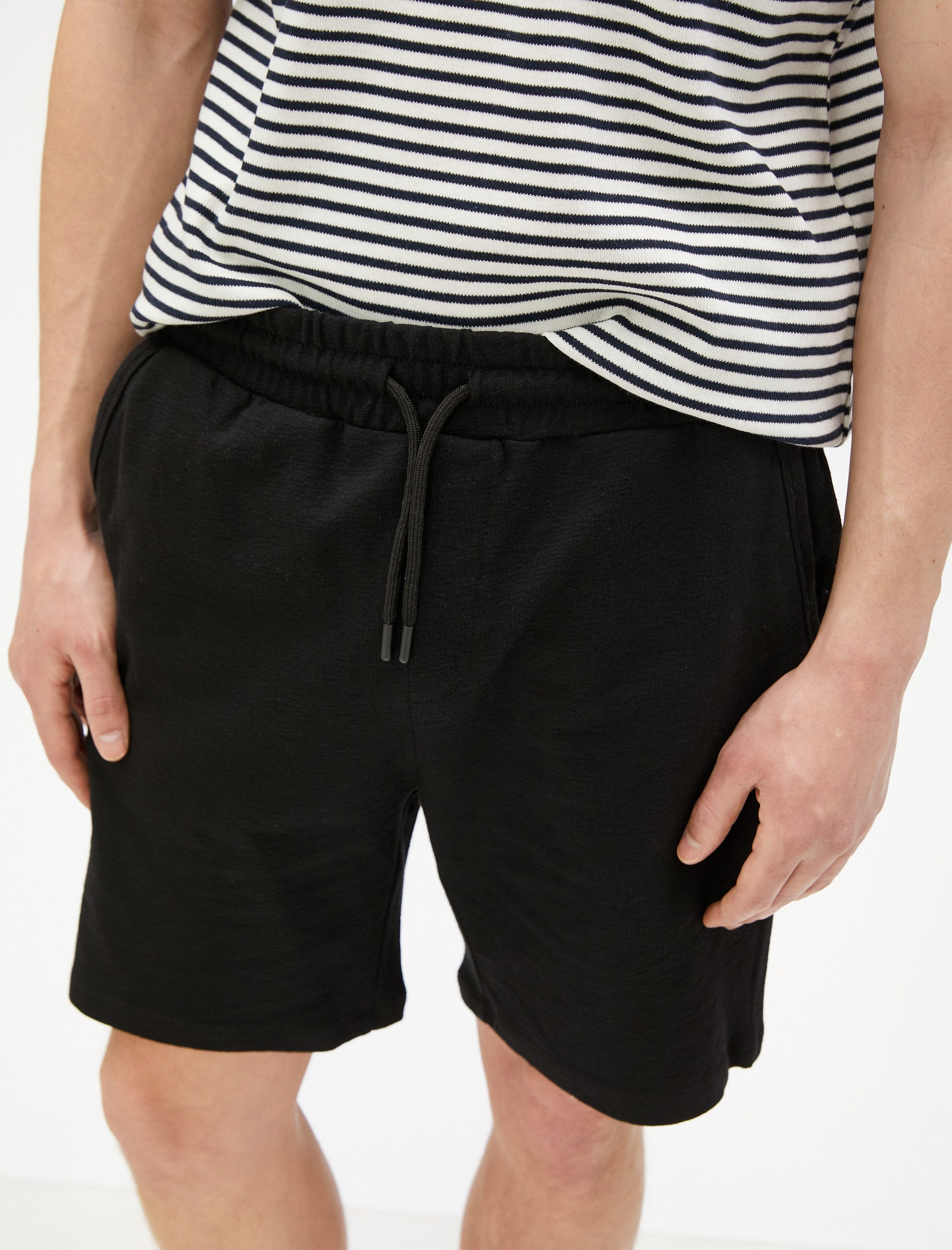   Basic Bermuda Şort Beli Bağcıklı Cep Detaylı Dar Kesim