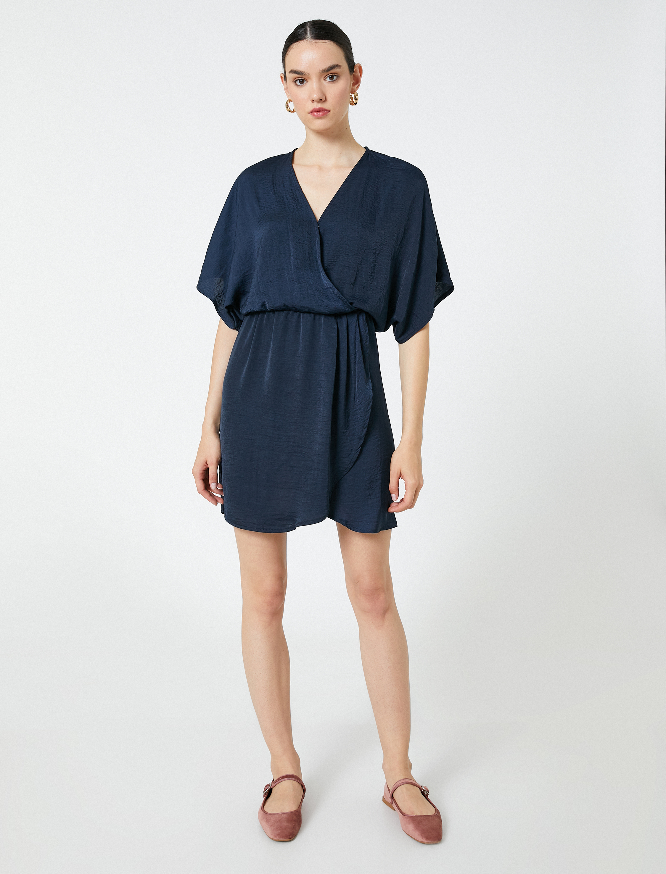   Mini Elbise Anvelop V Yaka Kısa Kollu