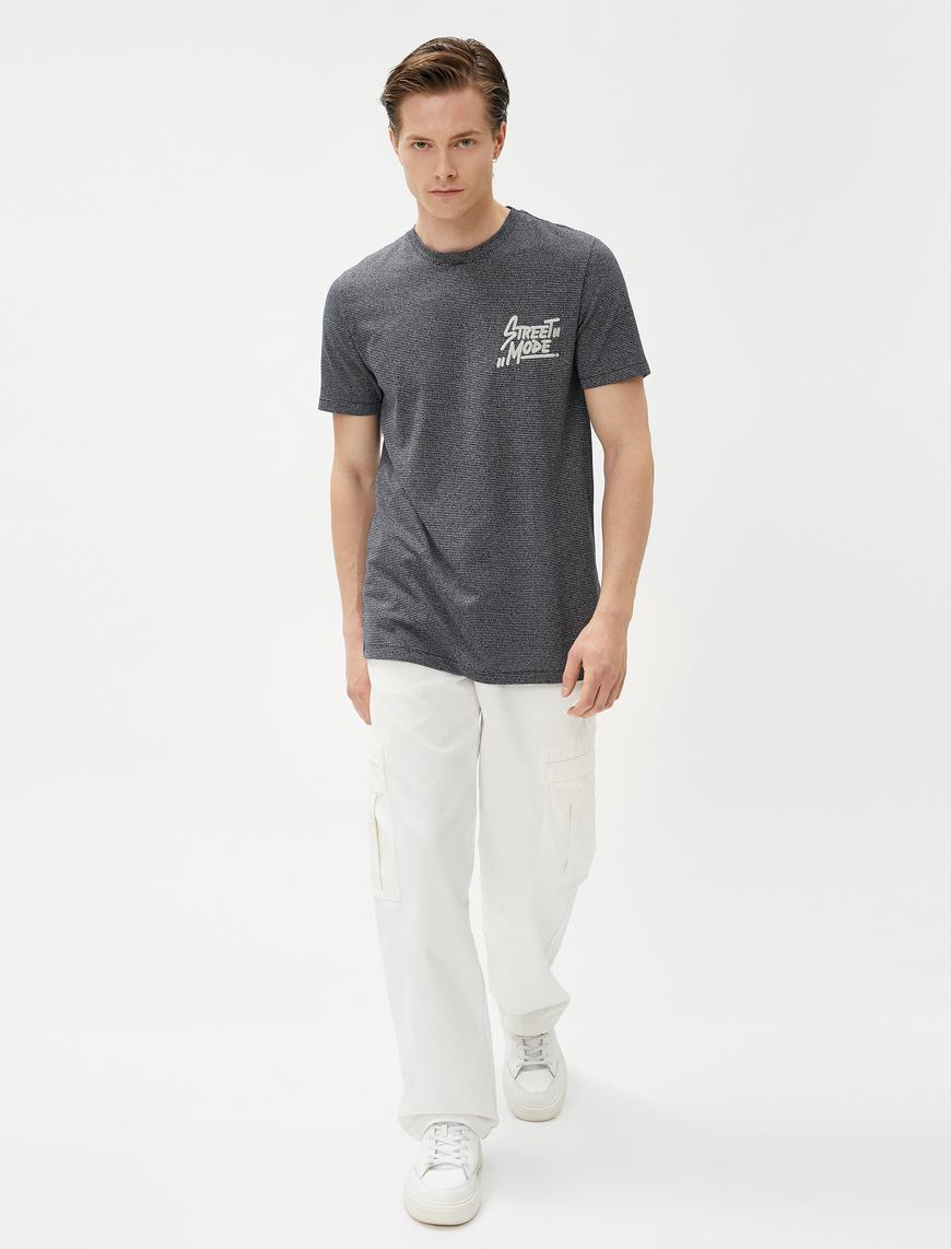   Slim Fit Tişört İşleme Detaylı Kısa Kollu Bisiklet Yaka