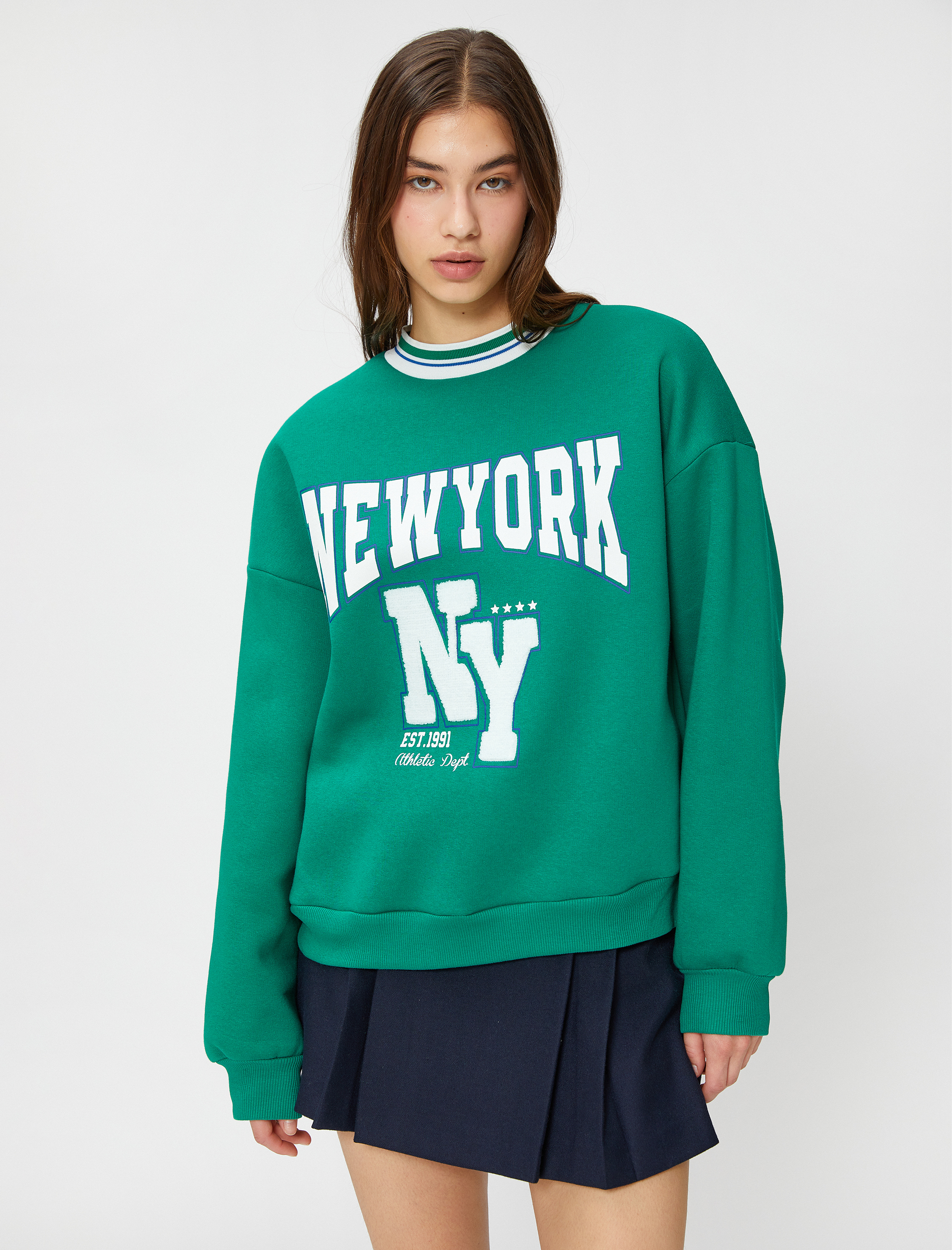 Şardonlu Kolej Sweatshirt Bisiklet Yaka Ribanalı Nakışlı