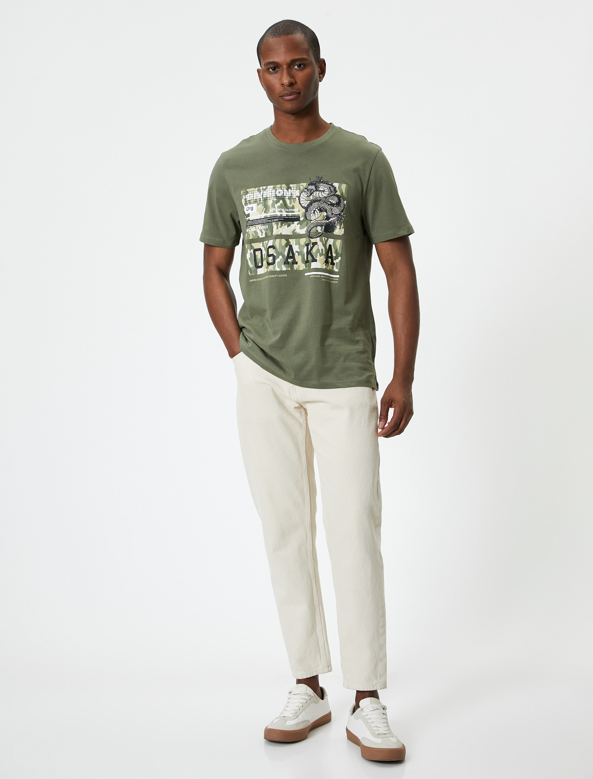   Uzakdoğu Baskılı Tişört Bisiklet Yaka Kısa Kollu