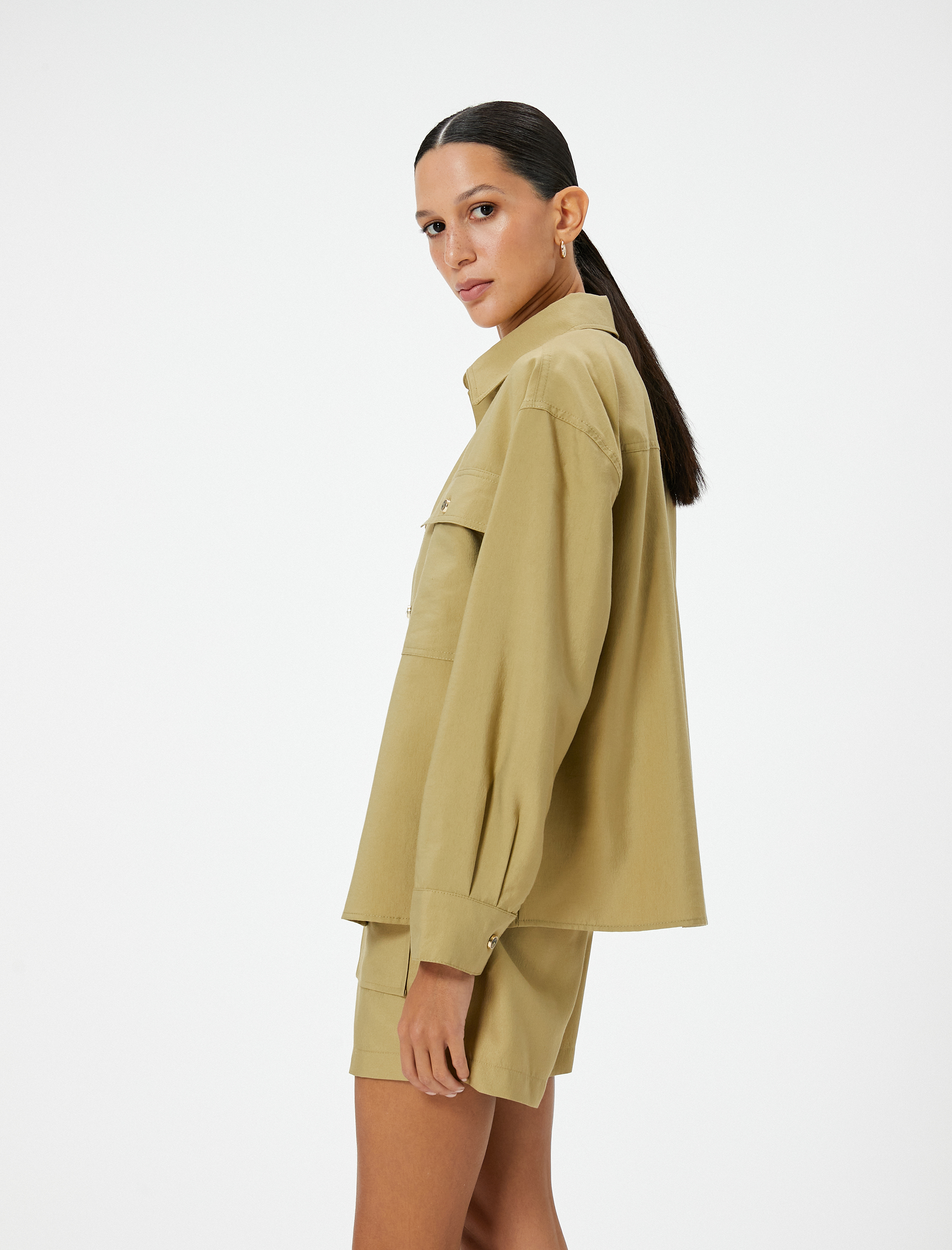   Uzun Kollu Gömlek Düğmeli Kapaklı Cepli Modal Karışımlı