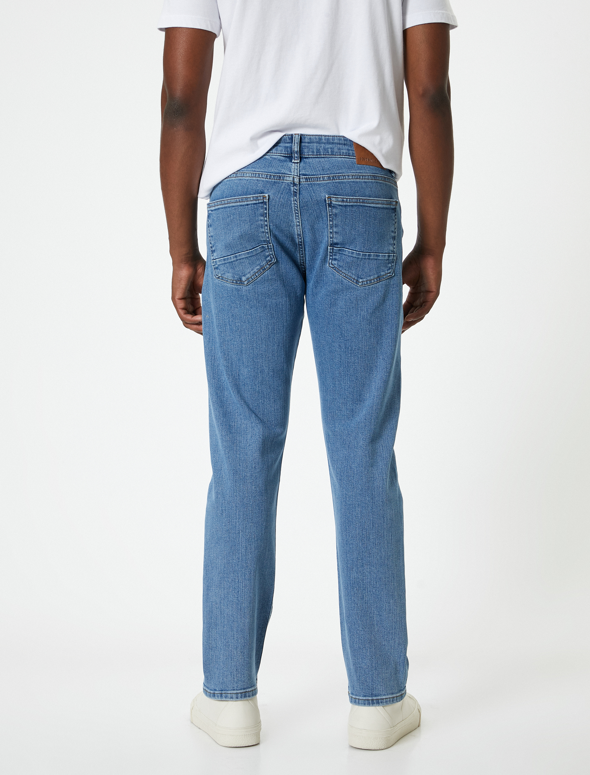   Brad Jeans - Slim Fit Jean