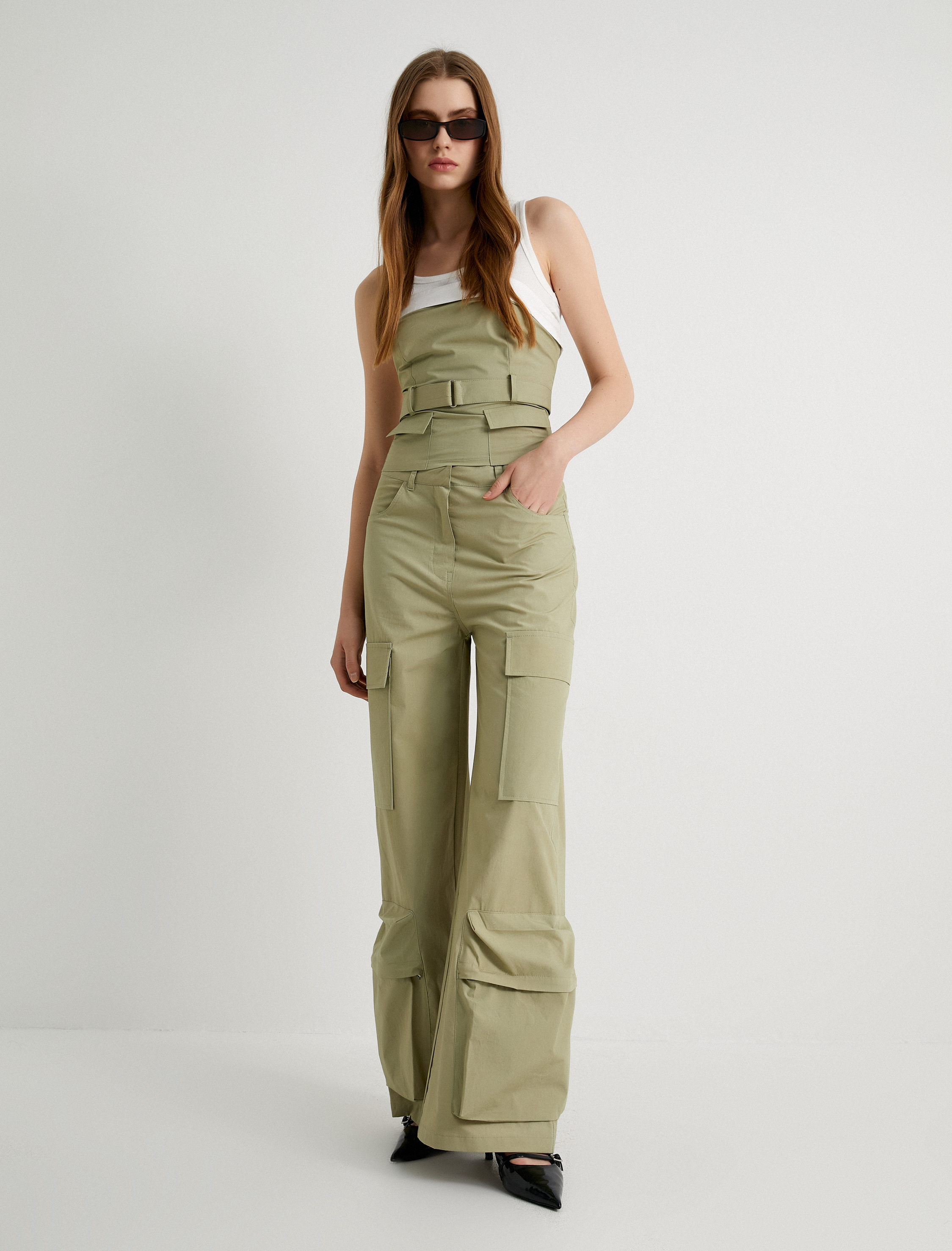   Straplez Üst Kemer Detaylı Kapaklı Cep Detaylı Slim Fit