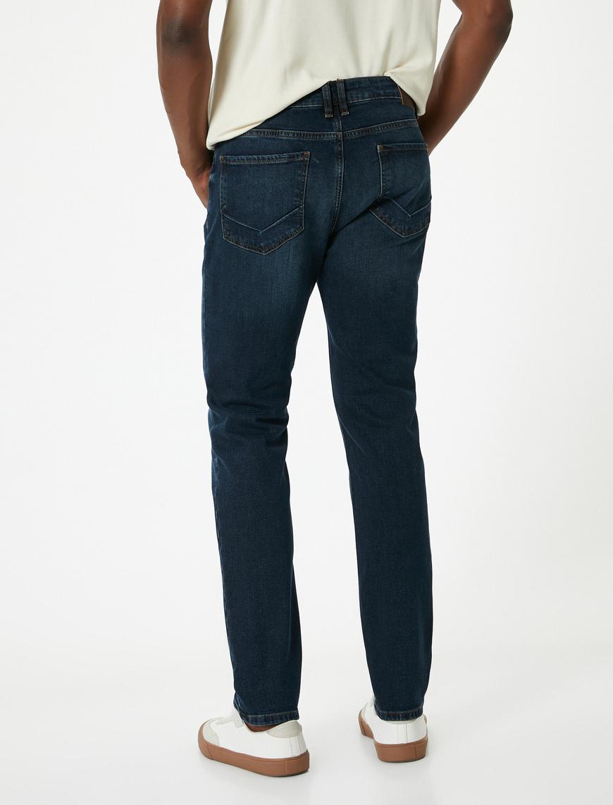   Brad Jeans - Slim Fit Jean