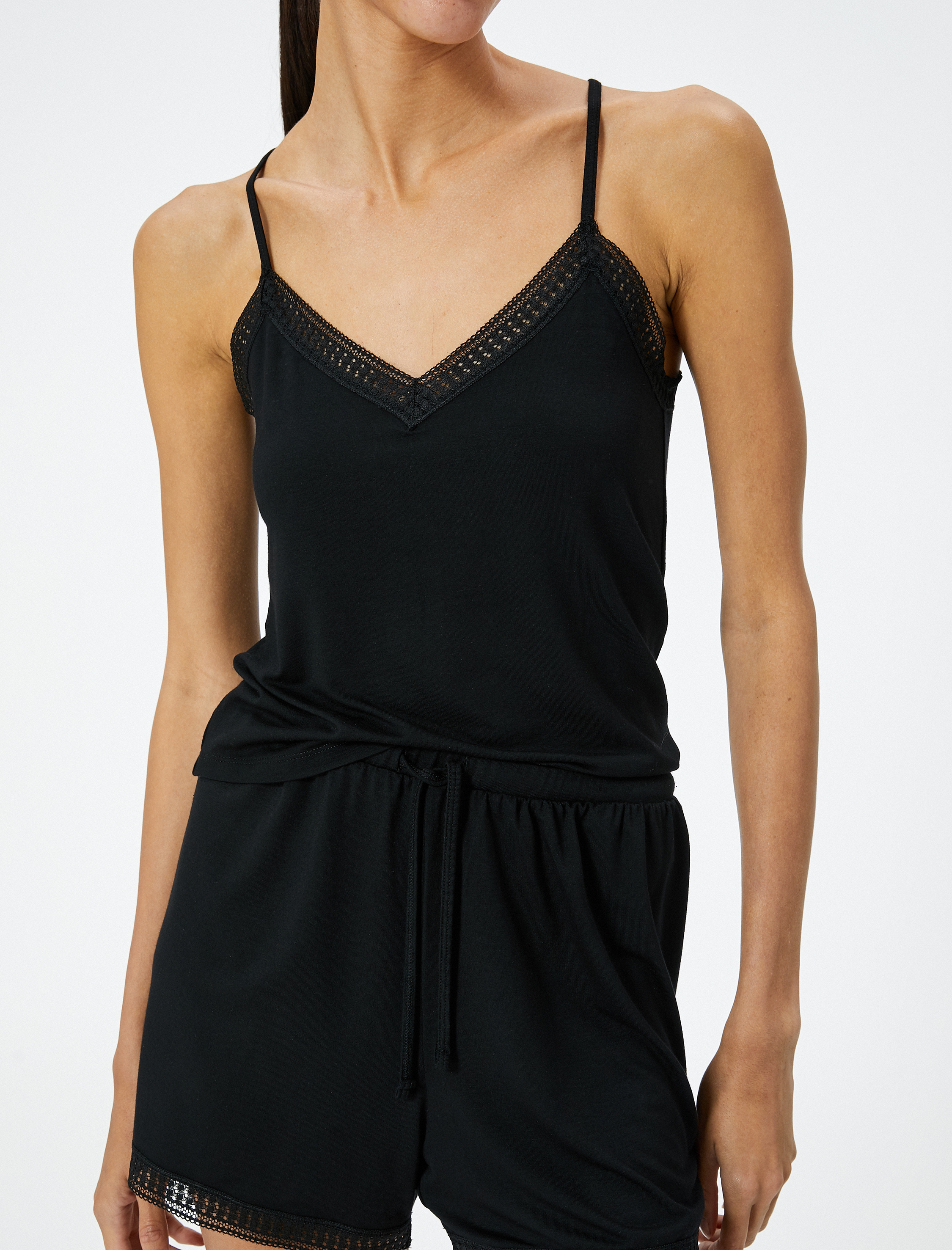   Şortlu Pijama Takımı Askılı V Yaka Viskon Rahat Kesim