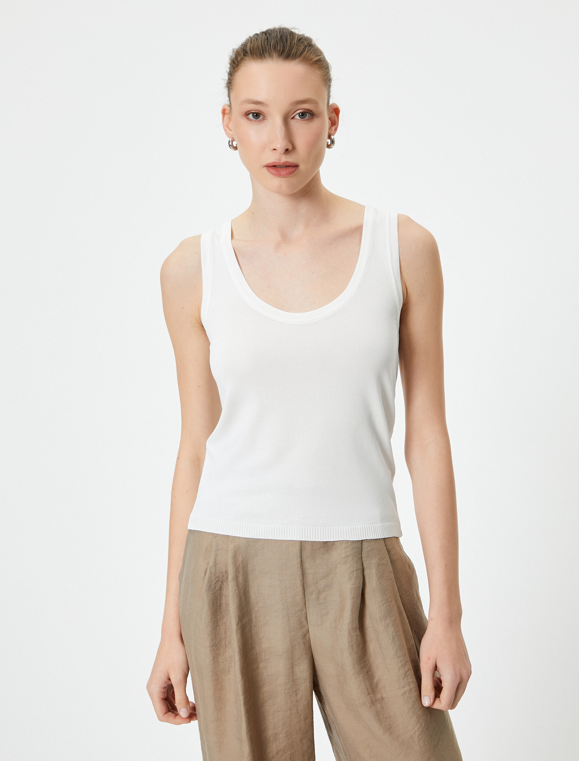 U Yaka Atlet Kalın Askılı Viskon Karışımlı Standart Kesim