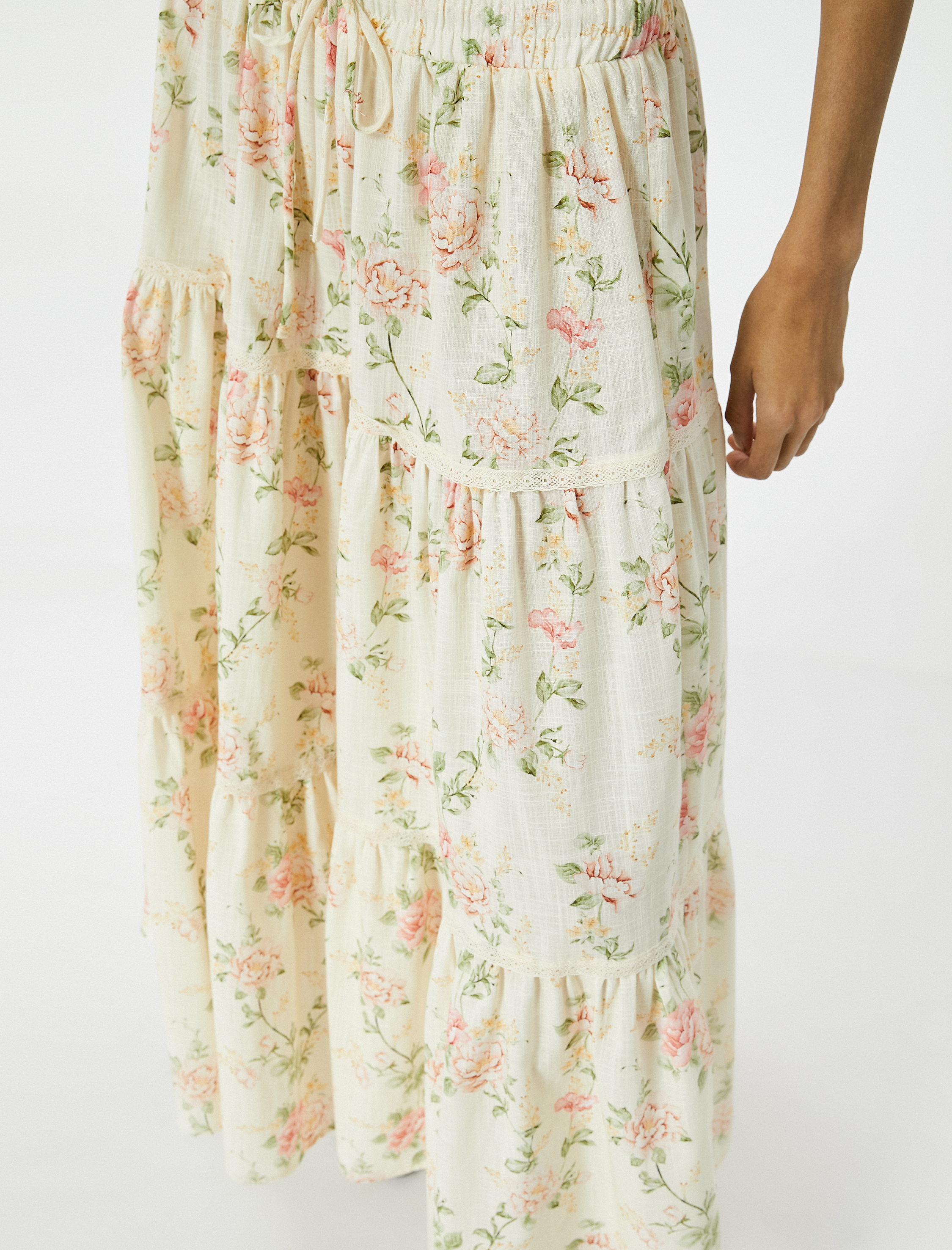   Çiçekli Uzun Etek Volanlı Beli Bağcıklı Pamuklu