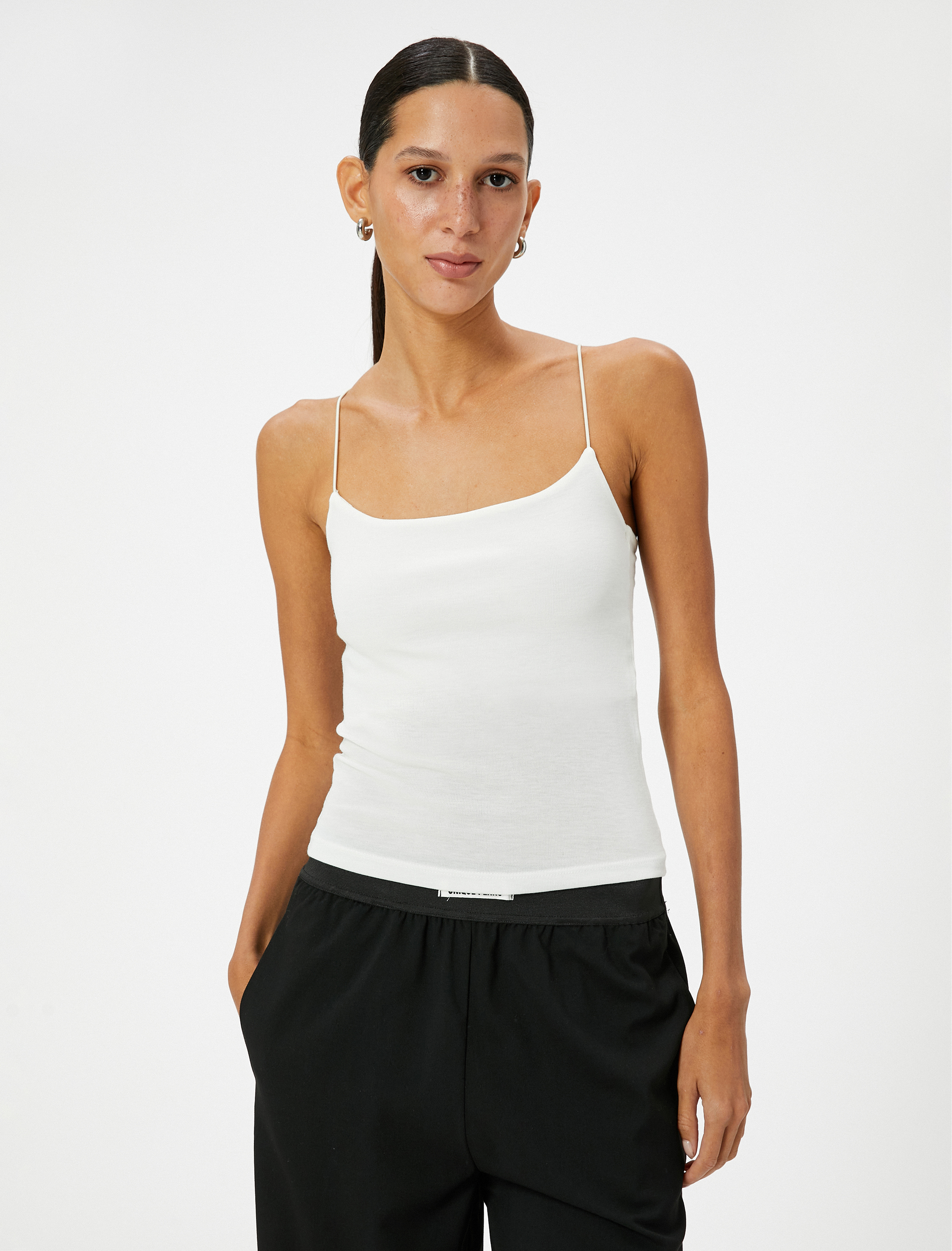   İnce Askılı Atlet Kare Yaka Basic Fitilli Standart Kesim