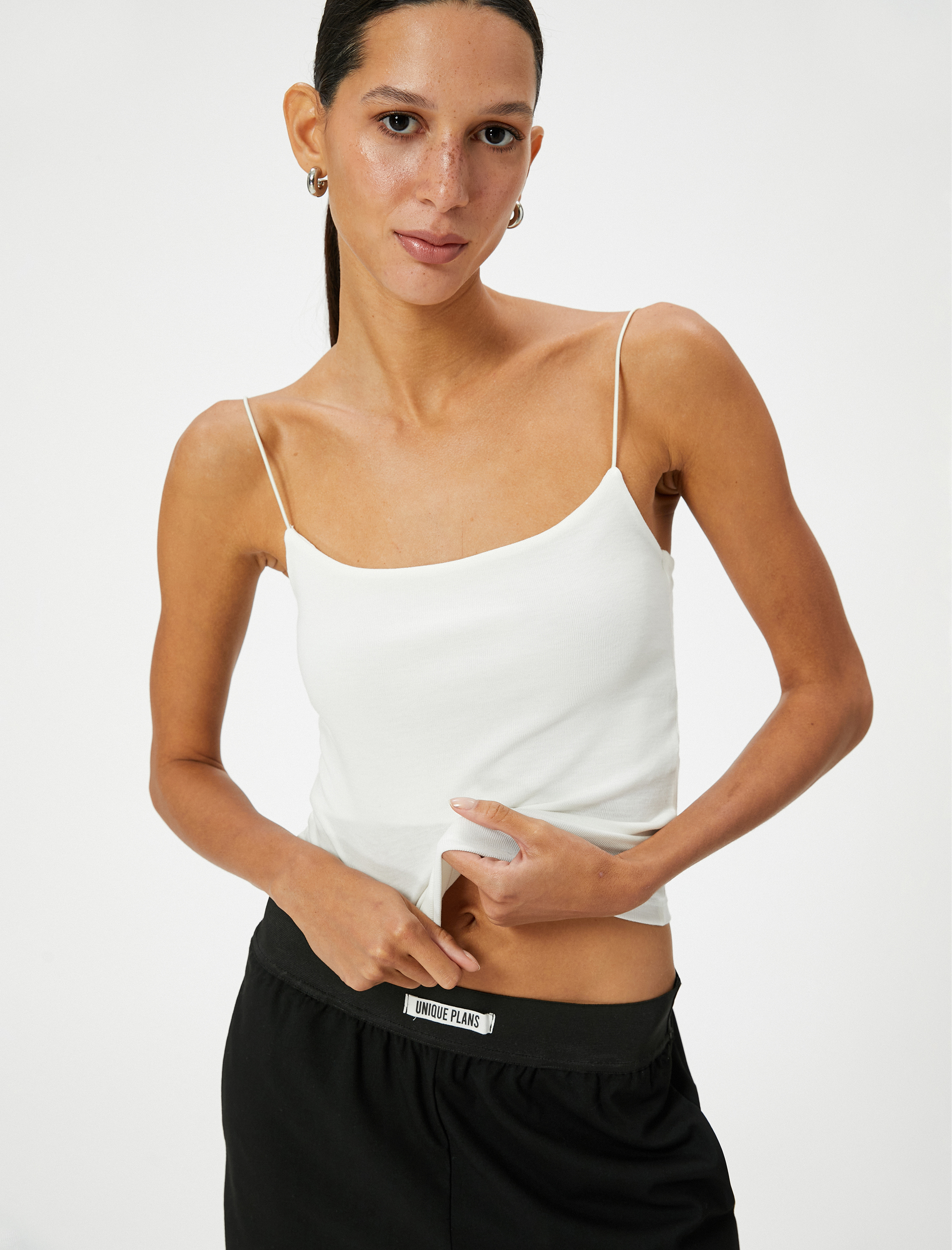   İnce Askılı Atlet Kare Yaka Basic Fitilli Standart Kesim