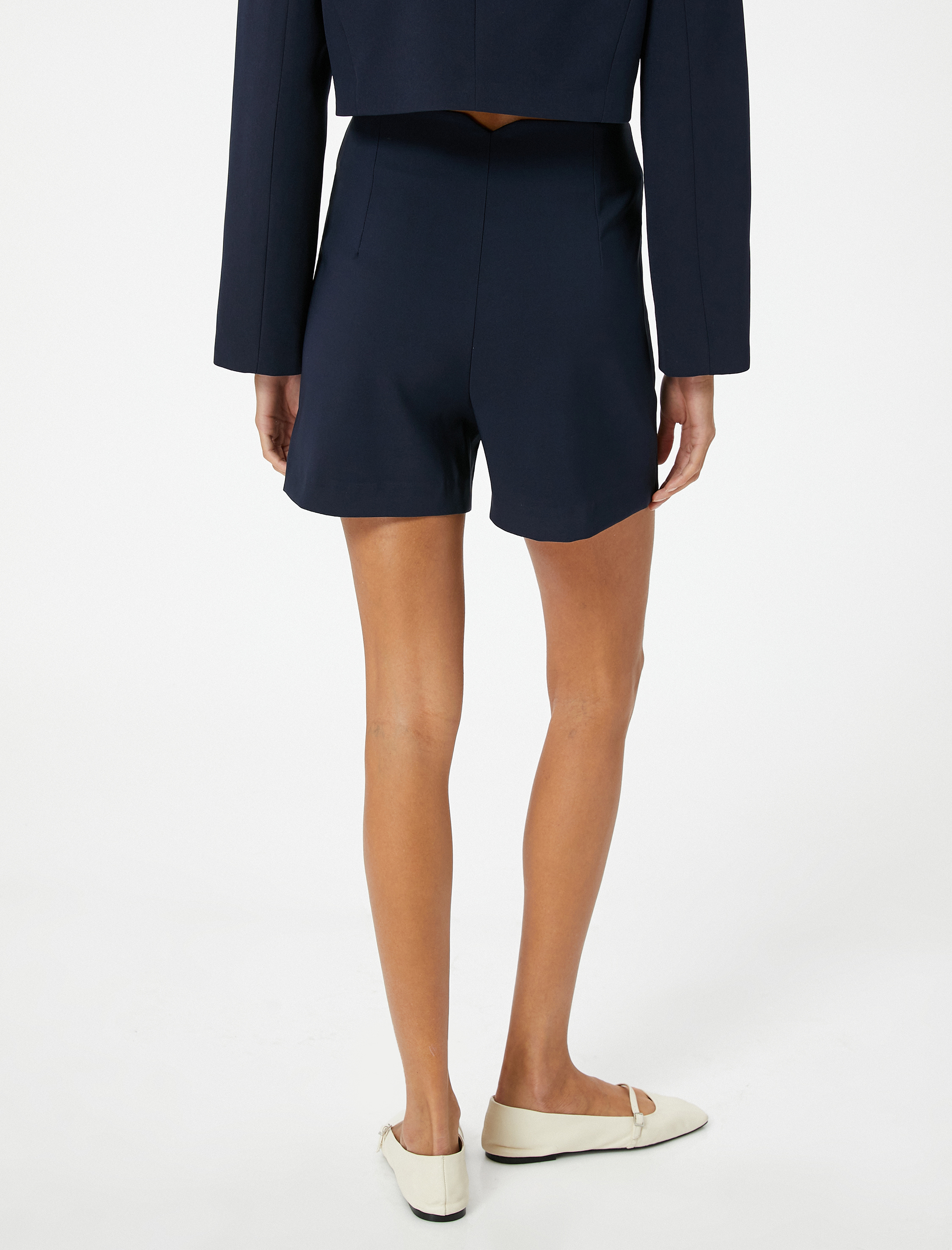   Mini Şort Cep Detaylı Normal Bel Fermuar Kapama