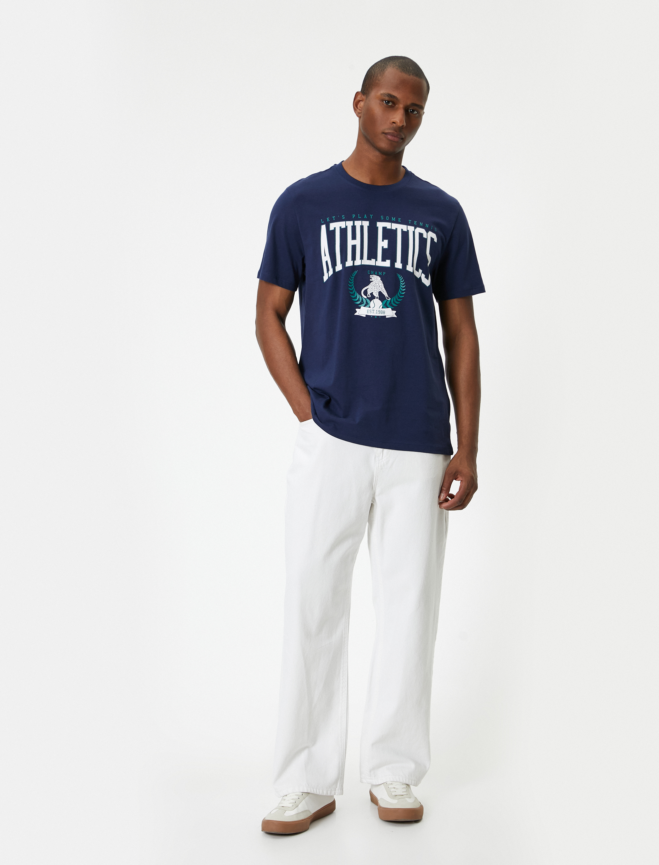   Kolej Baskılı Tişört Bisiklet Yaka Kısa Kollu