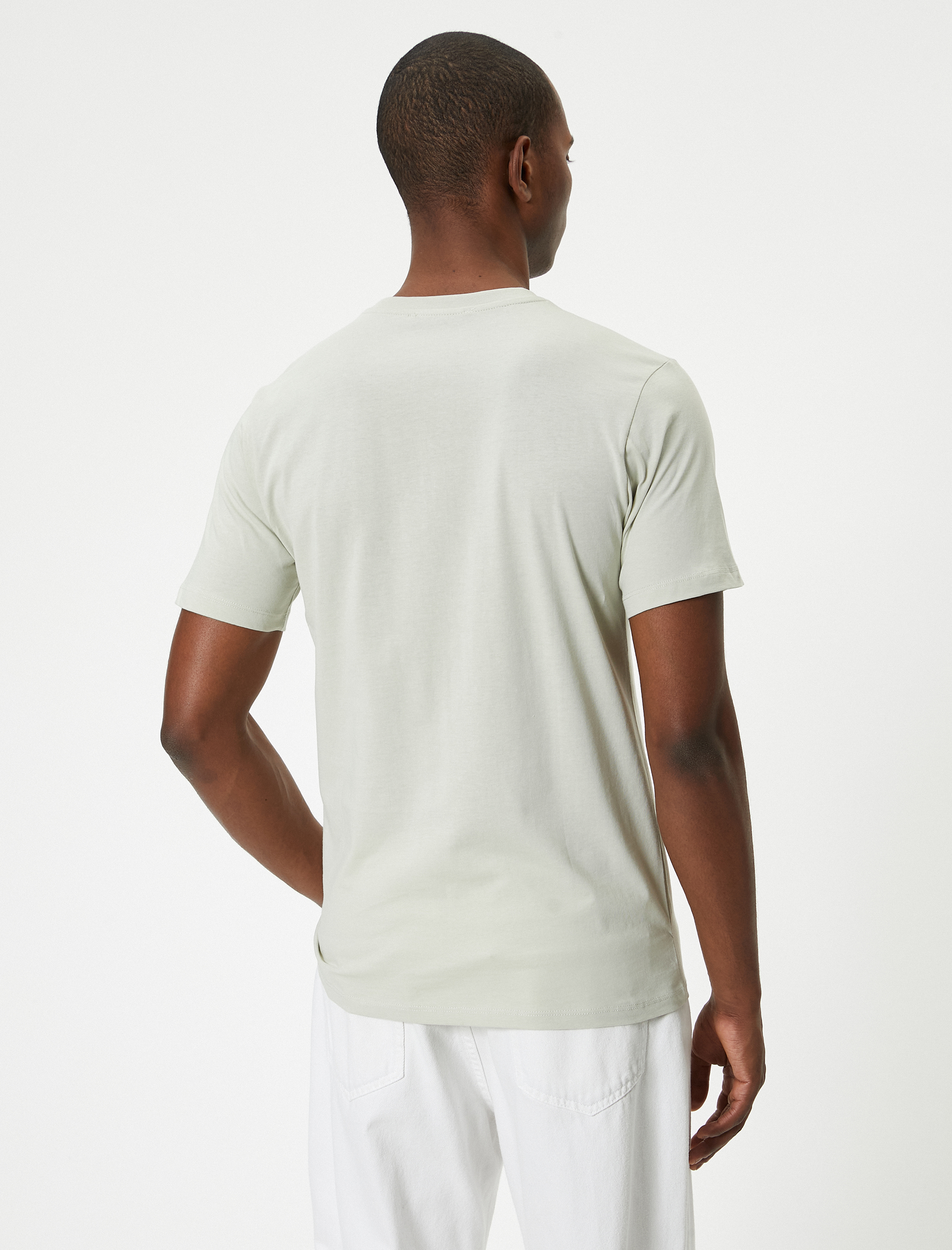   Basic Tişört Slim Fit Kısa Kollu Bisiklet Yaka