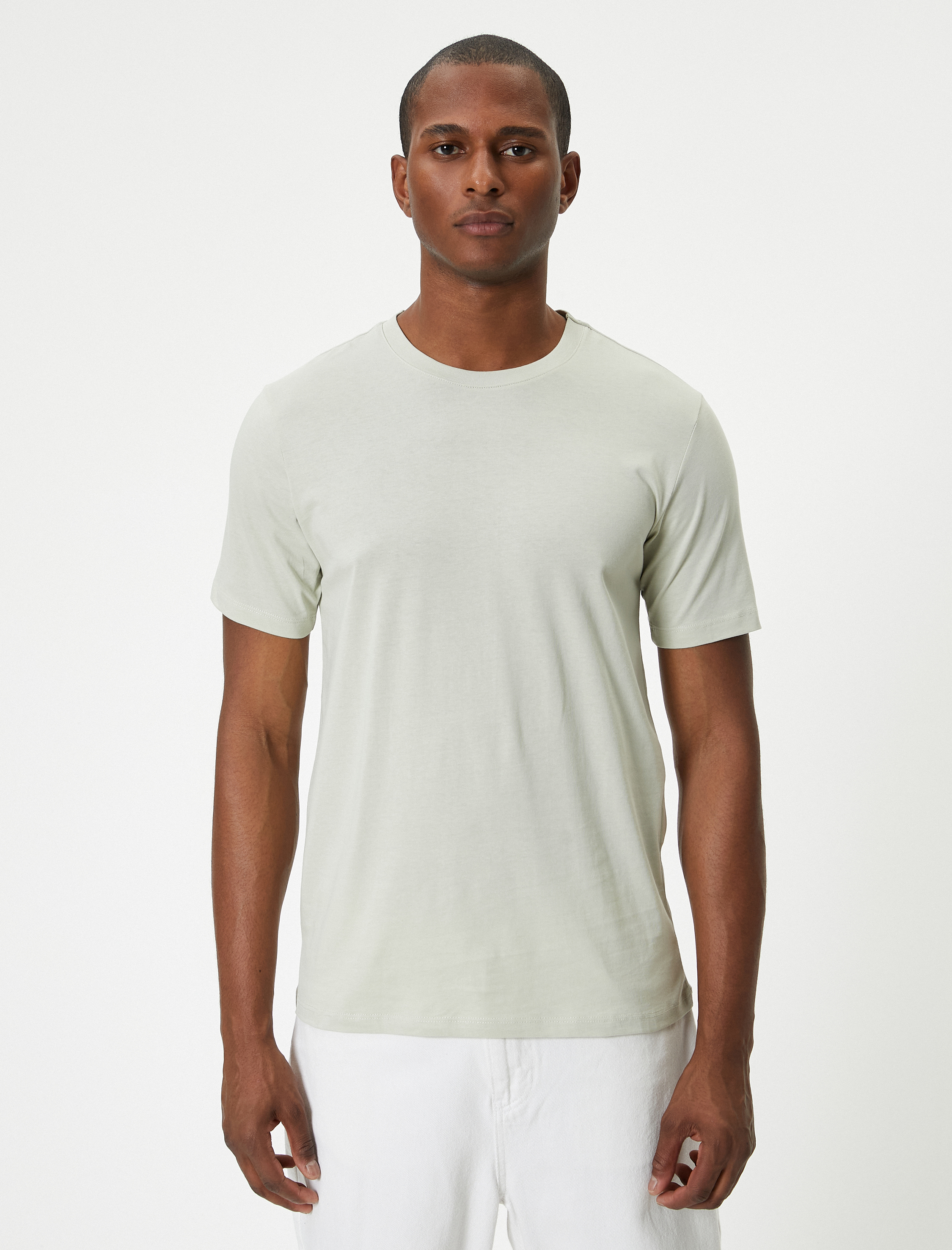   Basic Tişört Slim Fit Kısa Kollu Bisiklet Yaka