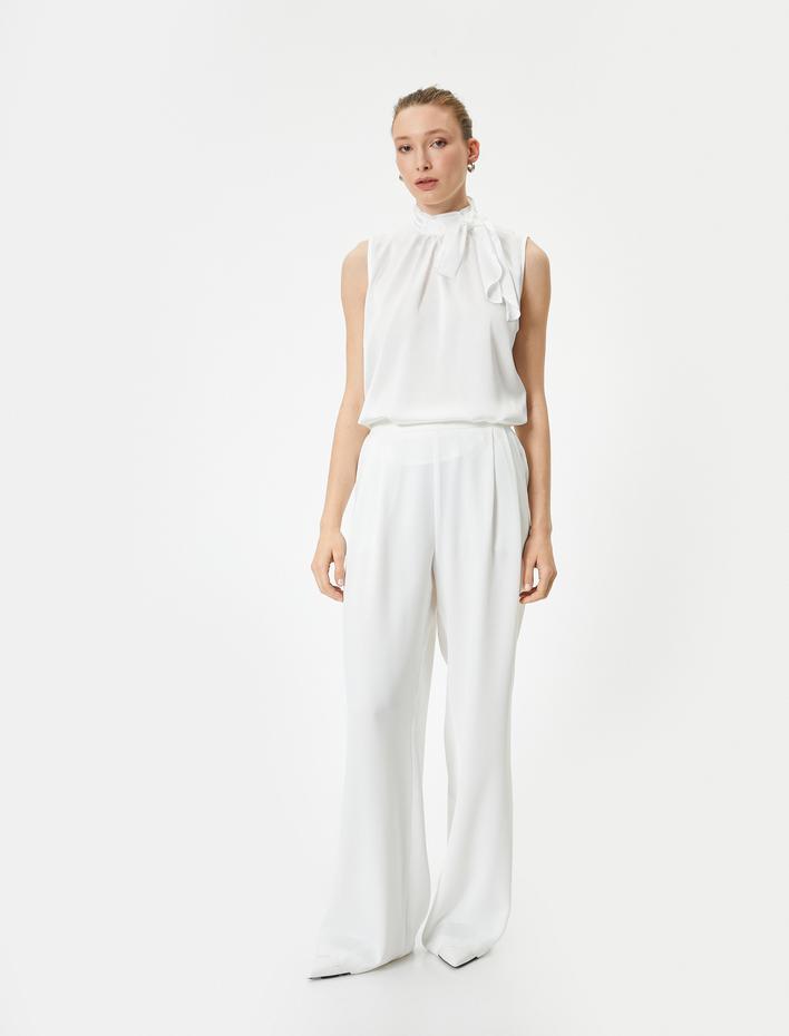  Saten Bluz Fular Yaka Detaylı Kolsuz Standart Kesim