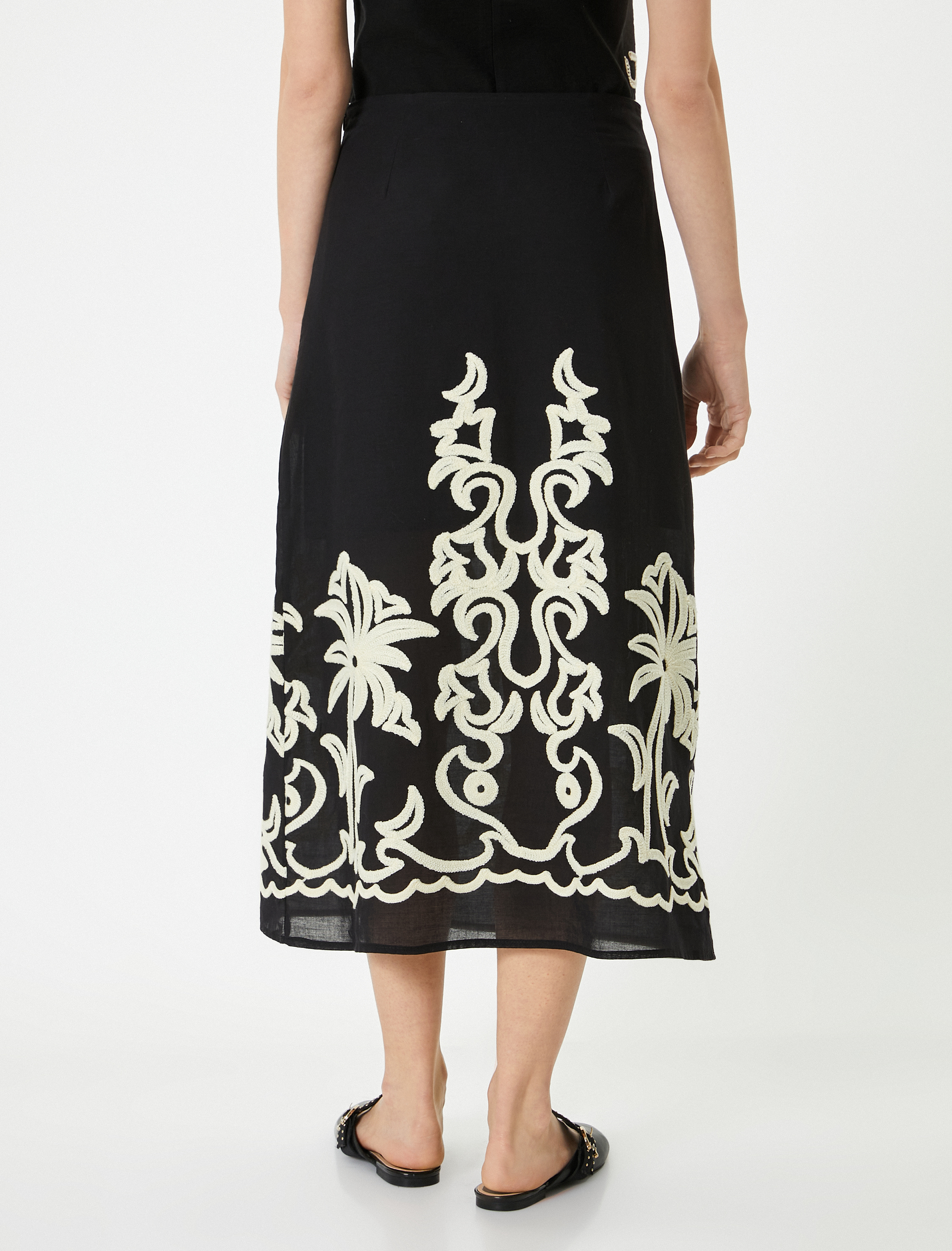   Midi Etek Nakış Detaylı Normal Bel