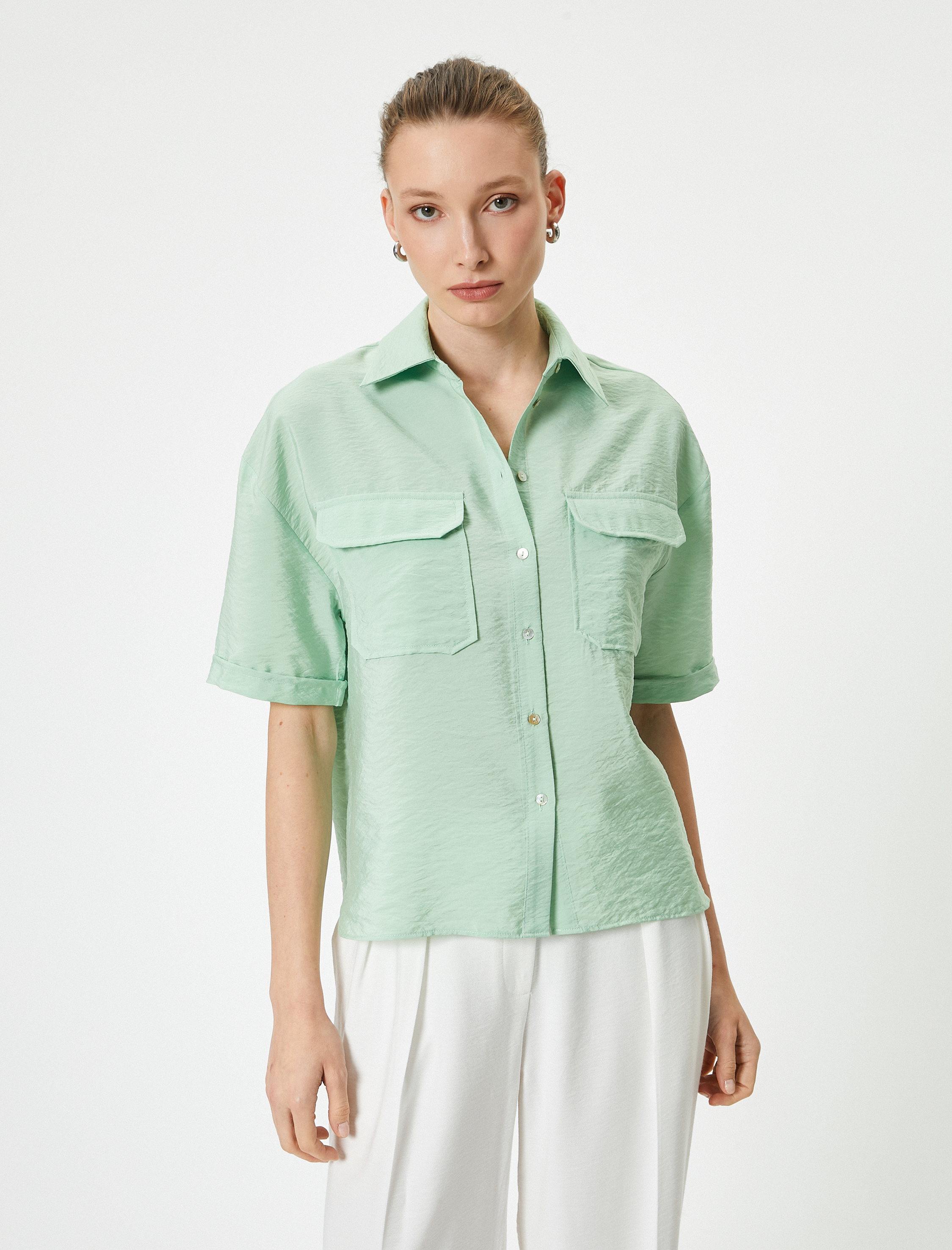   Kısa Kollu Gömlek Viskon Düğmeli Kapaklı Cepli