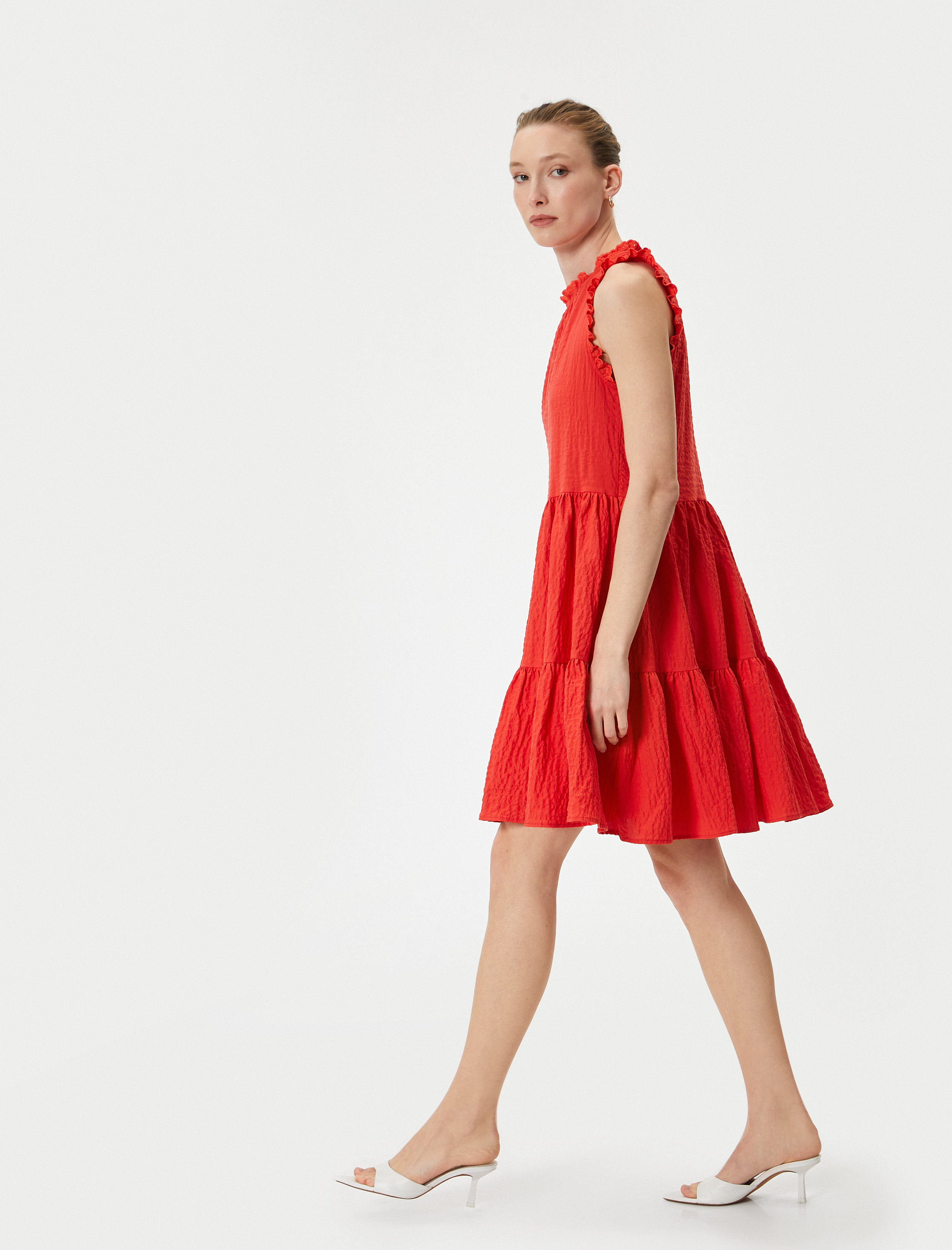   Mini Volanlı Fırfırlı Elbise Dokulu Kolsuz Bisiklet Yaka