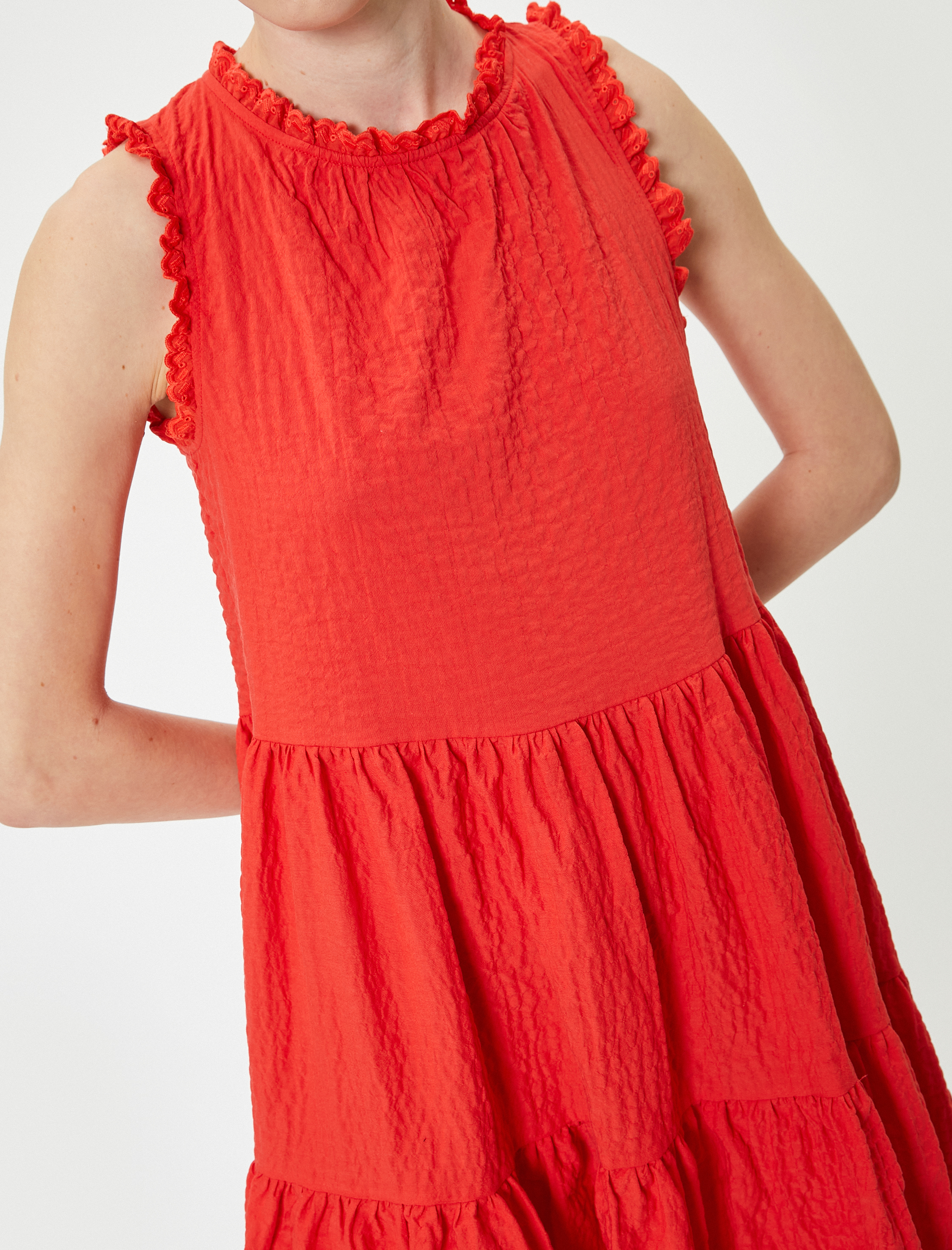   Mini Volanlı Fırfırlı Elbise Dokulu Kolsuz Bisiklet Yaka