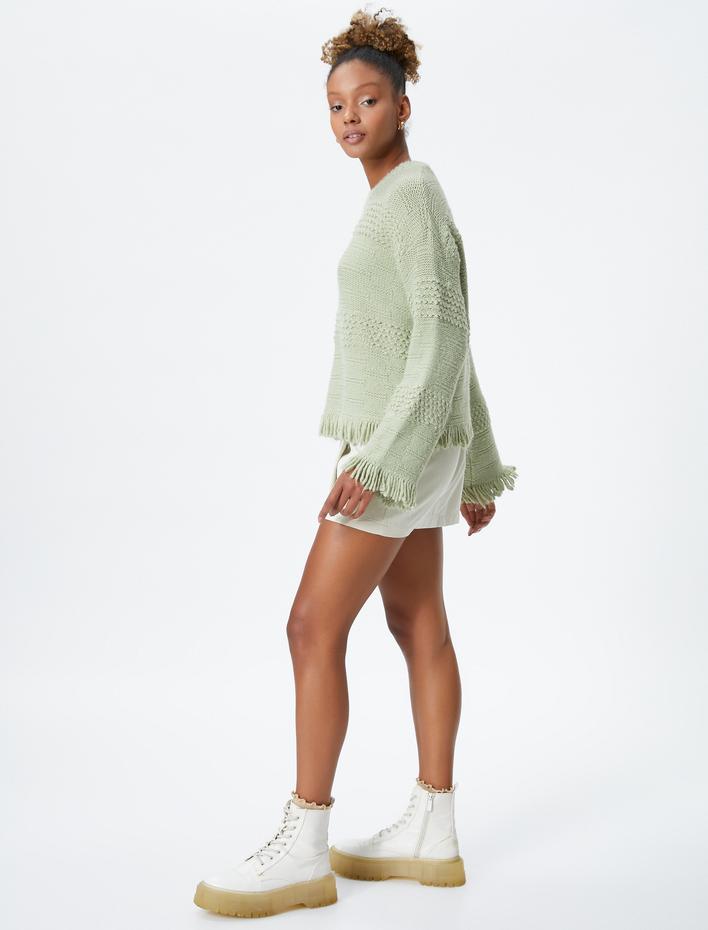  Püsküllü Triko Kazak Uzun Kollu Bisiklet Yaka Yumuşak Dokulu