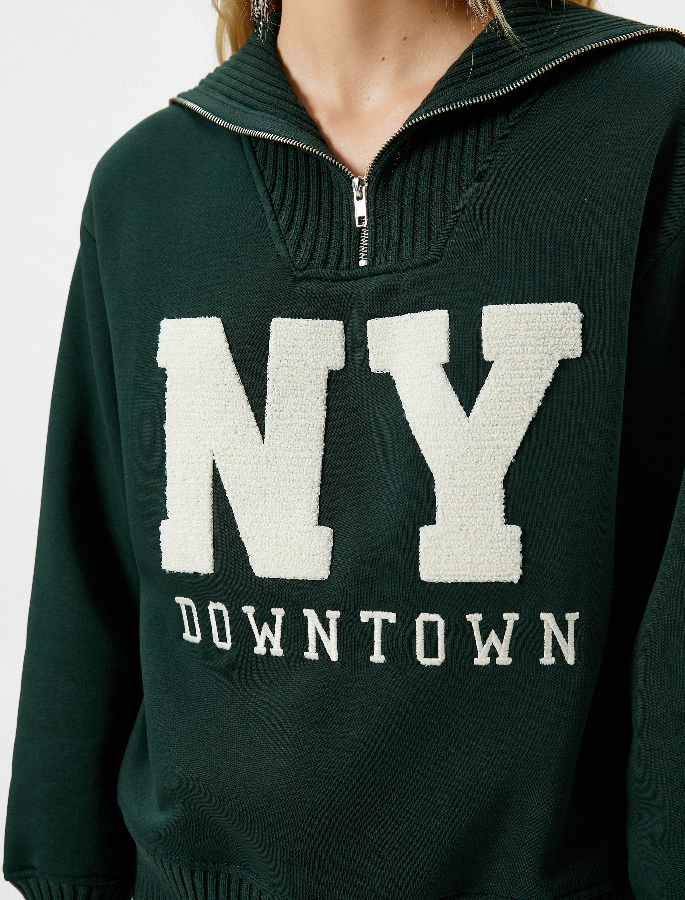   Şardonlu Oversize Kolej Sweatshirt Yarım Fermuarlı İşlemeli Ribanalı