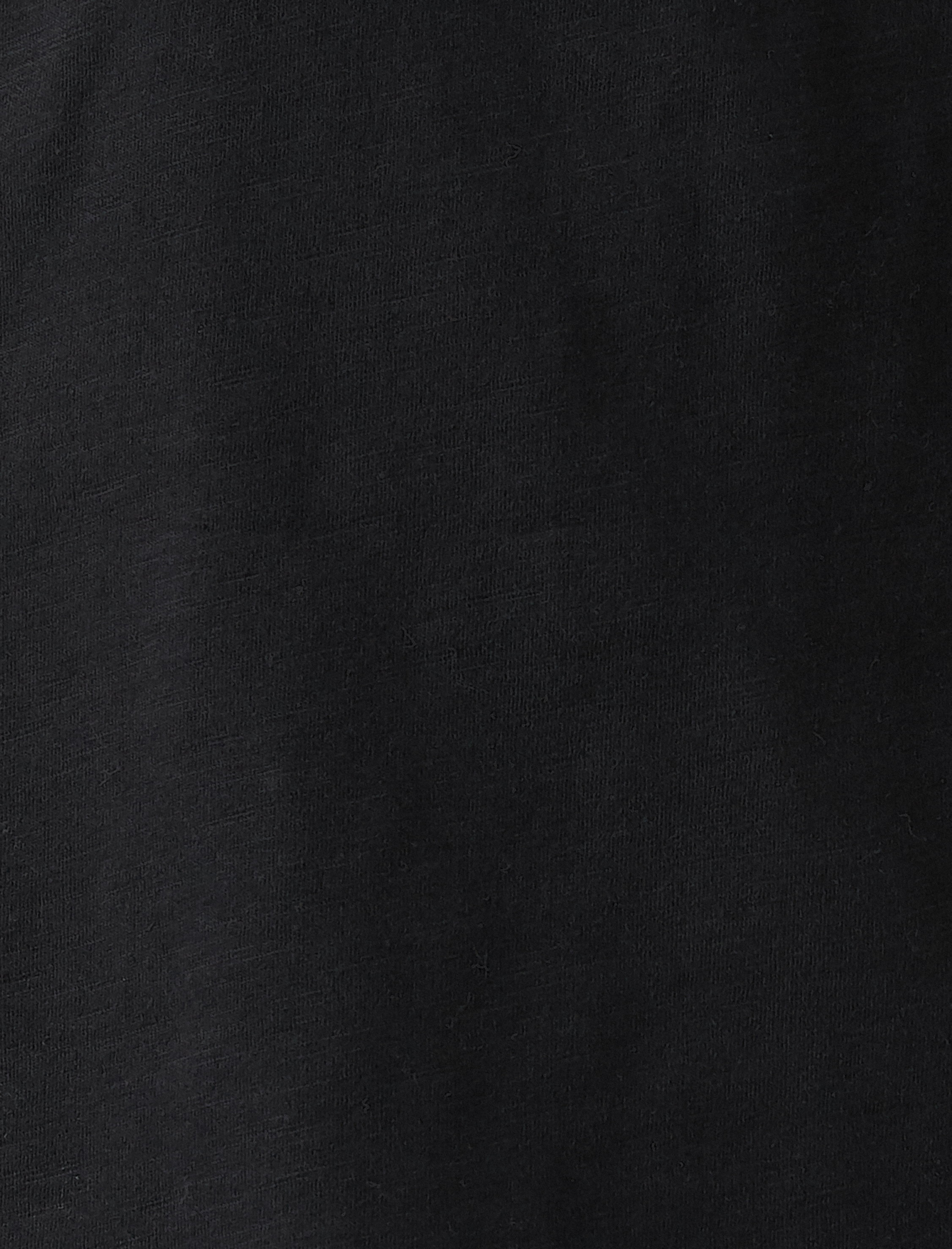   V Yaka Standart Fit Basic Tişört