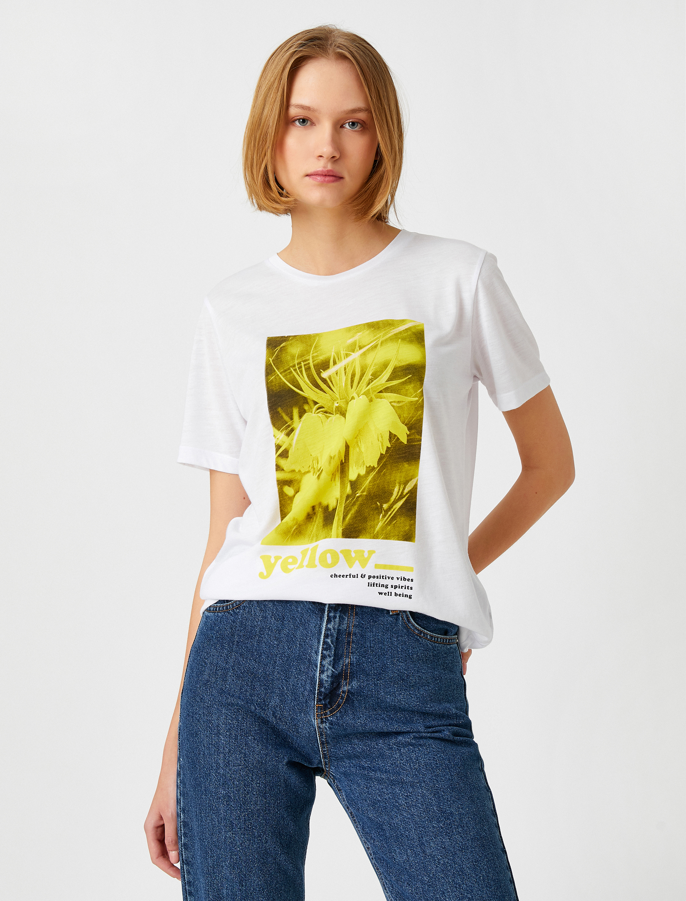   Bisiklet Yaka Kısa Kollu Baskılı Tişört