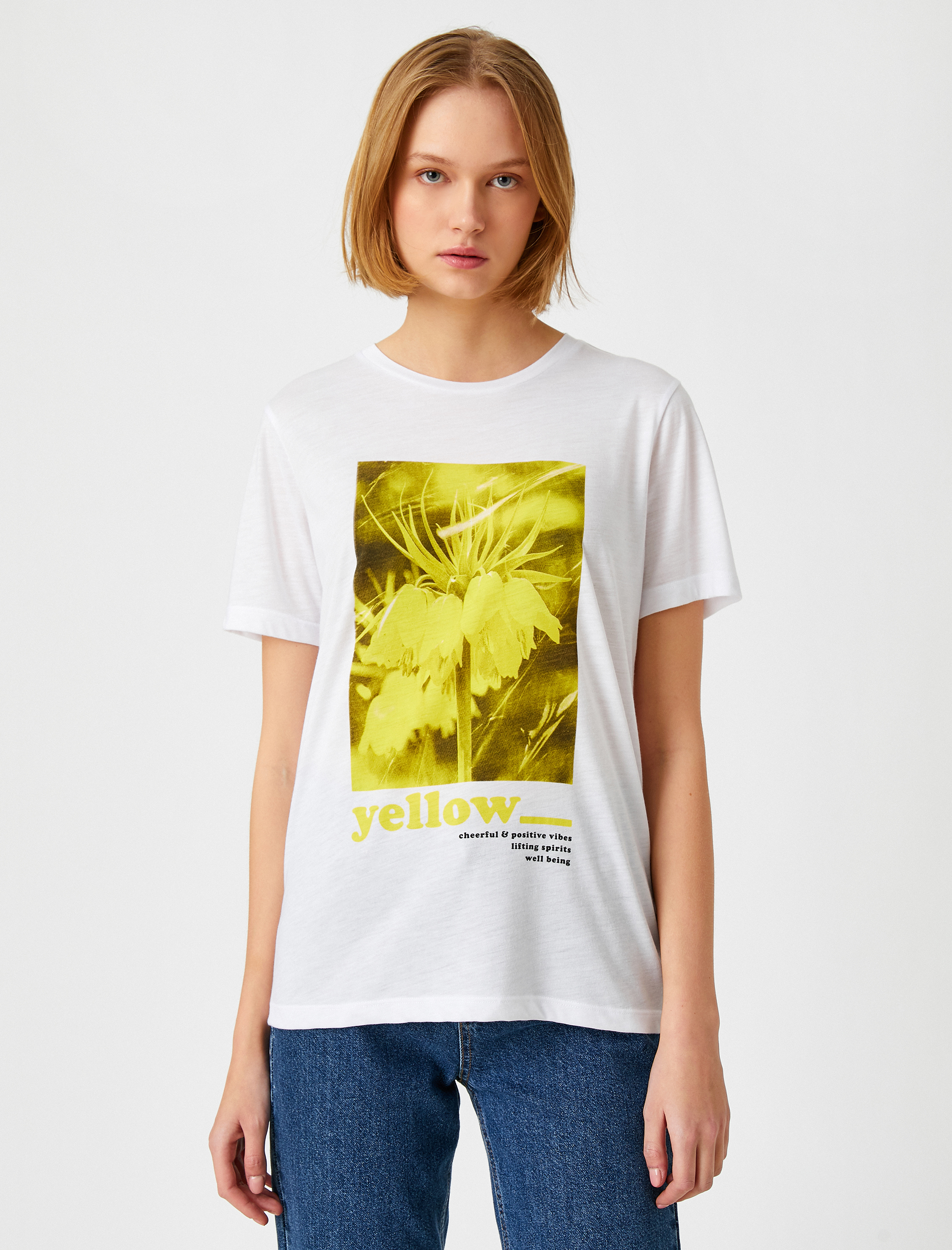   Bisiklet Yaka Kısa Kollu Baskılı Tişört