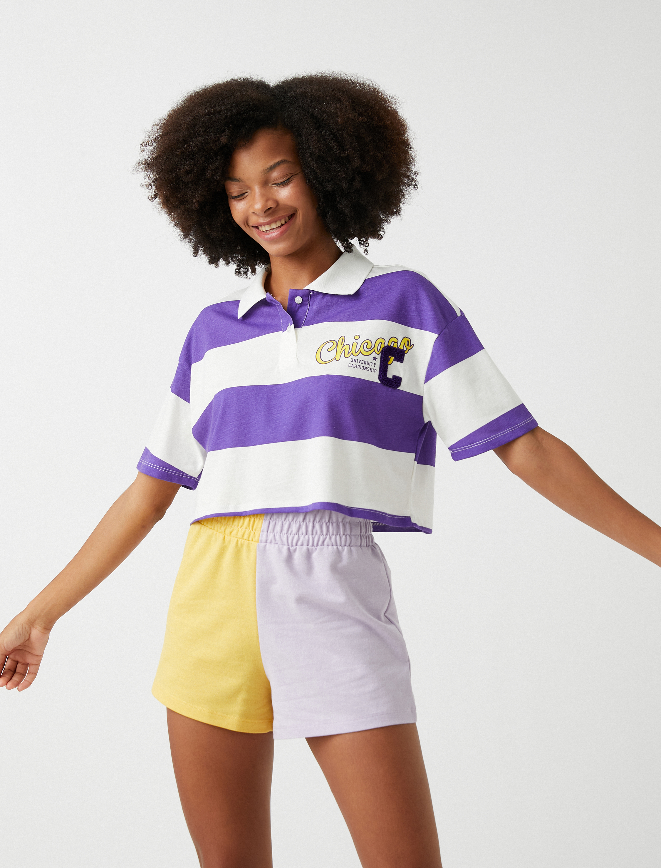   Crop Tişört Polo Yaka İşlemeli