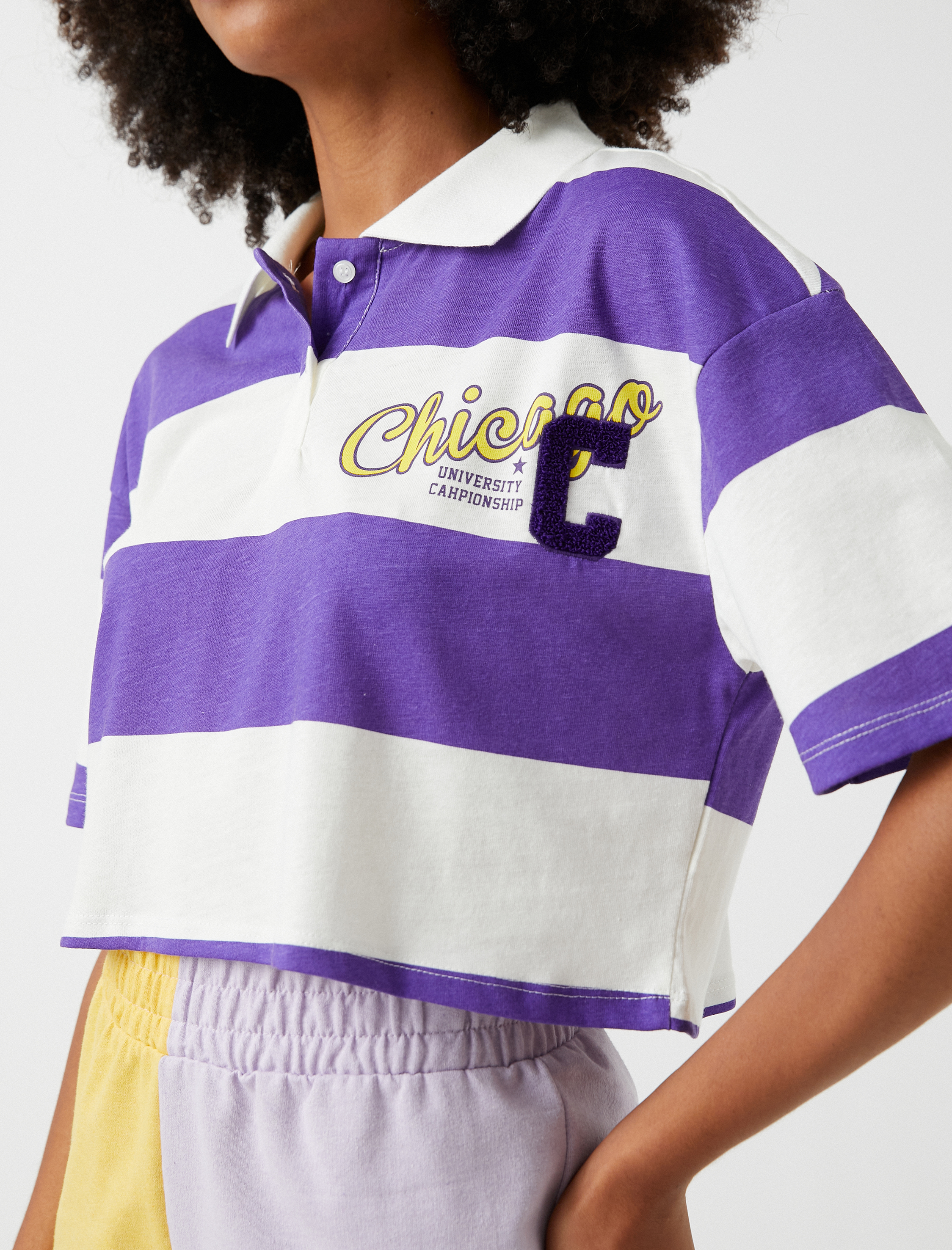   Crop Tişört Polo Yaka İşlemeli