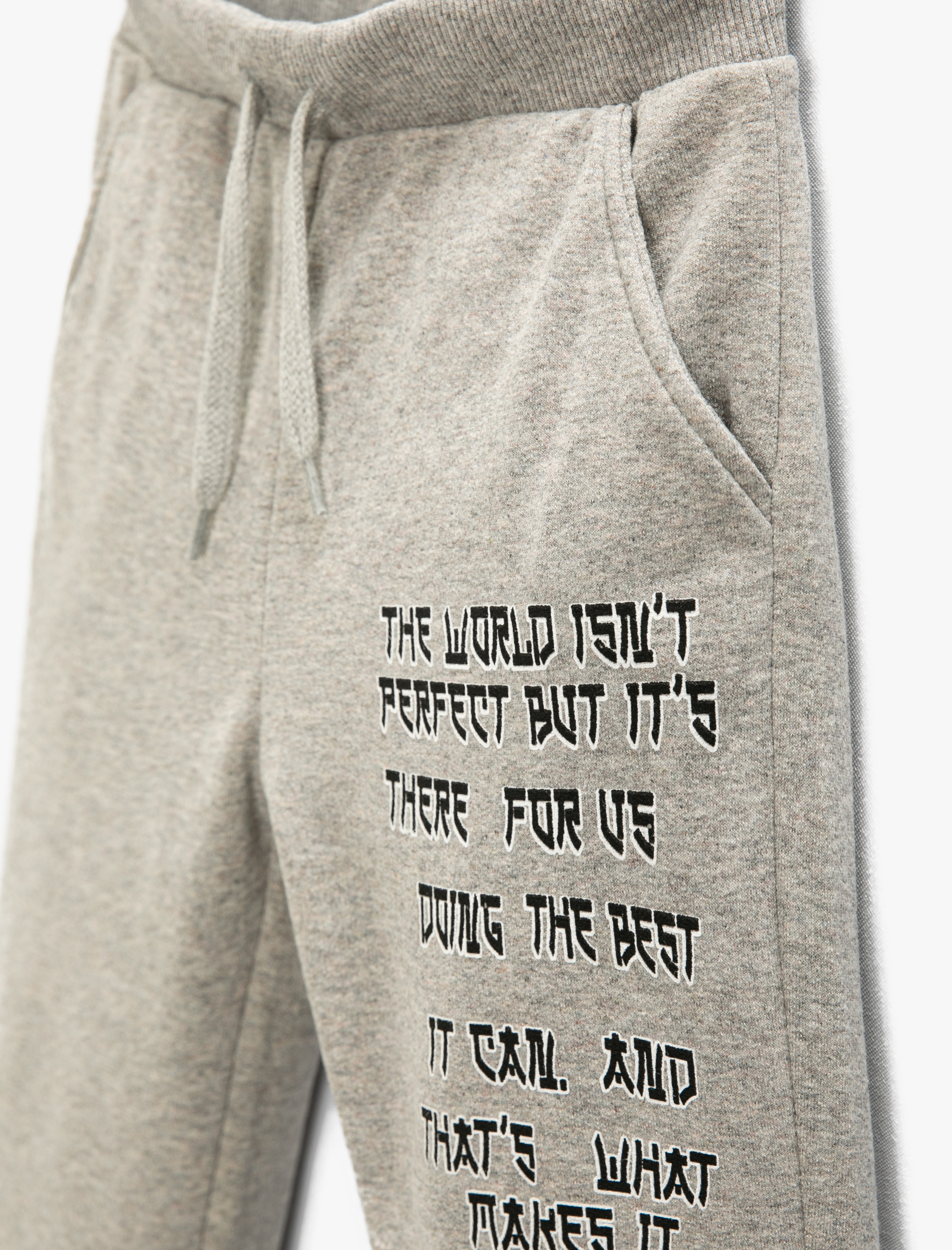  Erkek Çocuk Slogan Baskılı Jogger Eşofman Altı Beli Bağcıklı Cepli