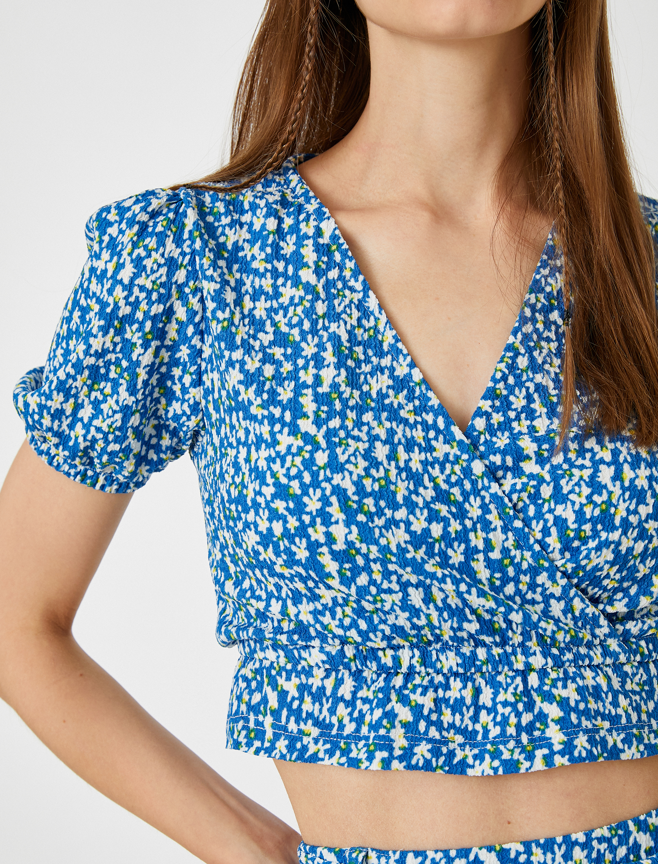   Crop Çiçekli Tişört Kısa Kollu