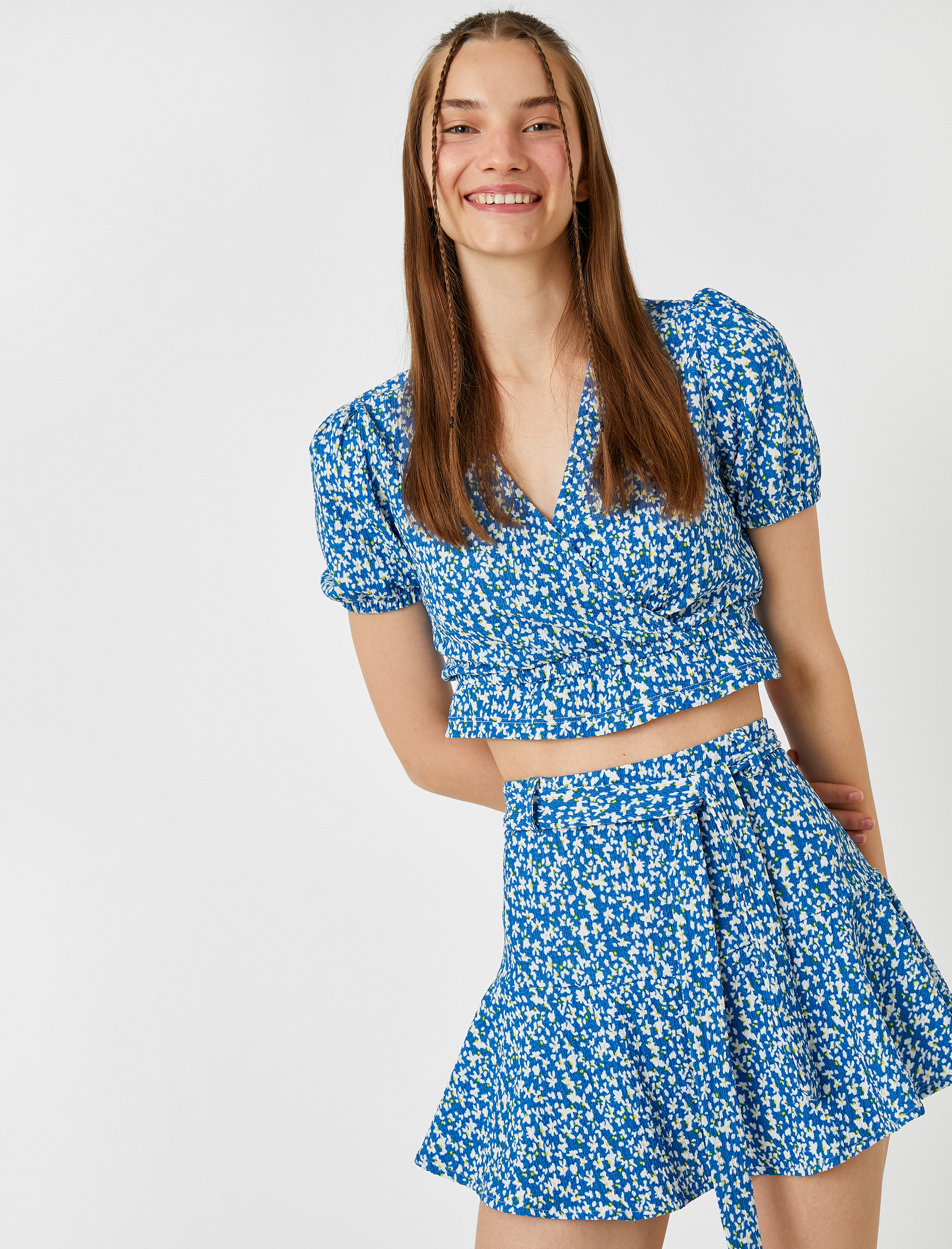   Crop Çiçekli Tişört Kısa Kollu