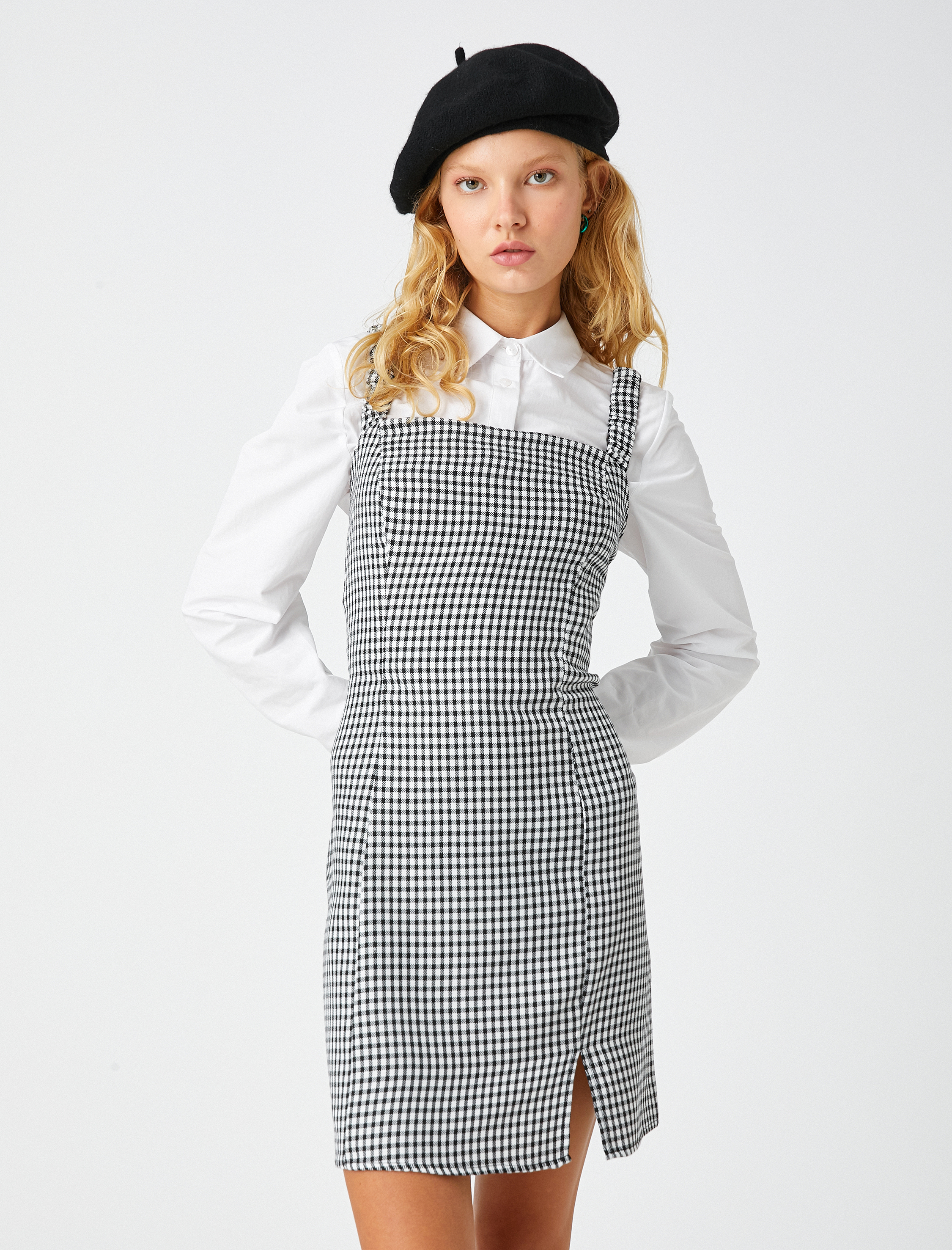   Salopet Elbise Pamuklu Yırtmaçlı Kare Yaka