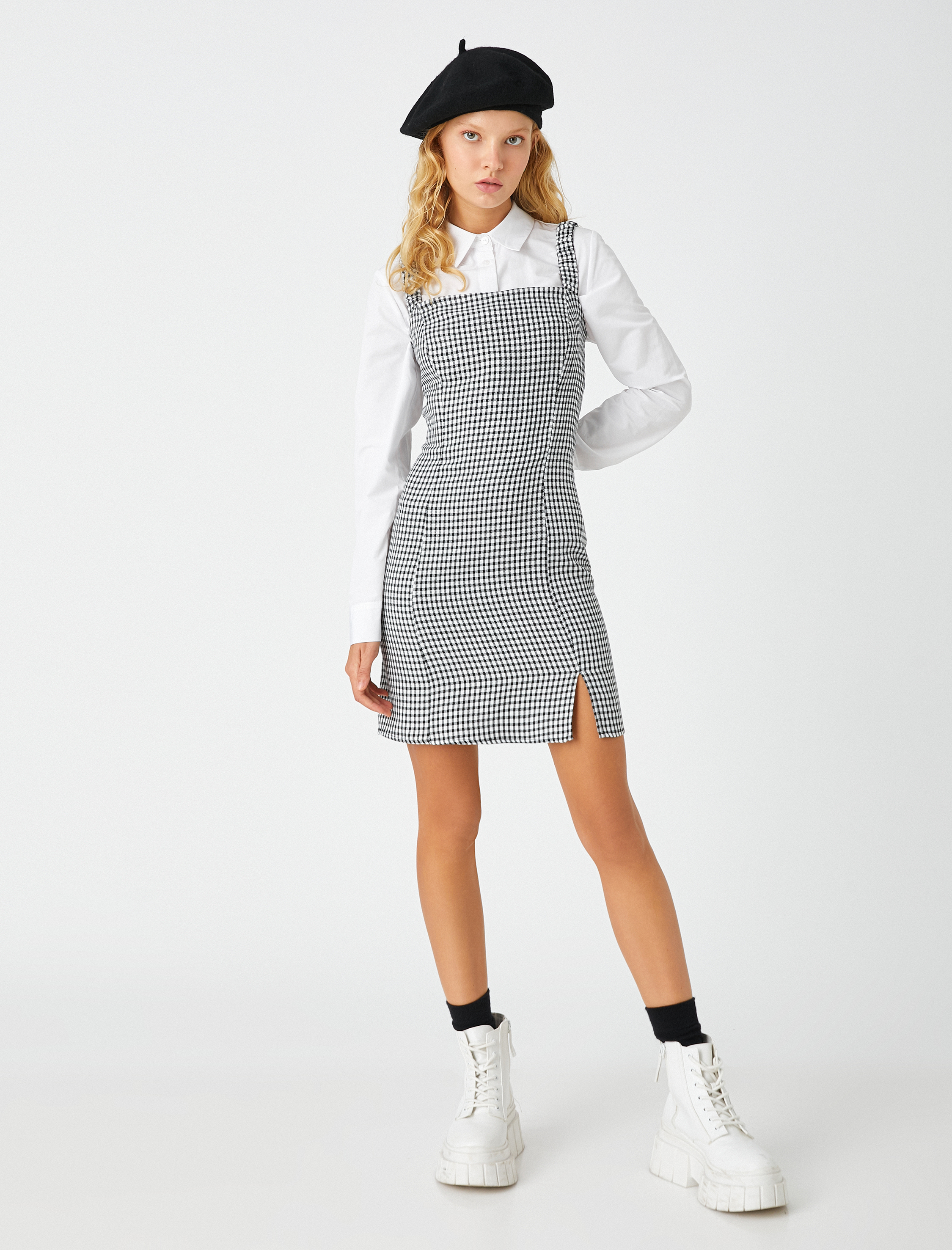   Salopet Elbise Pamuklu Yırtmaçlı Kare Yaka