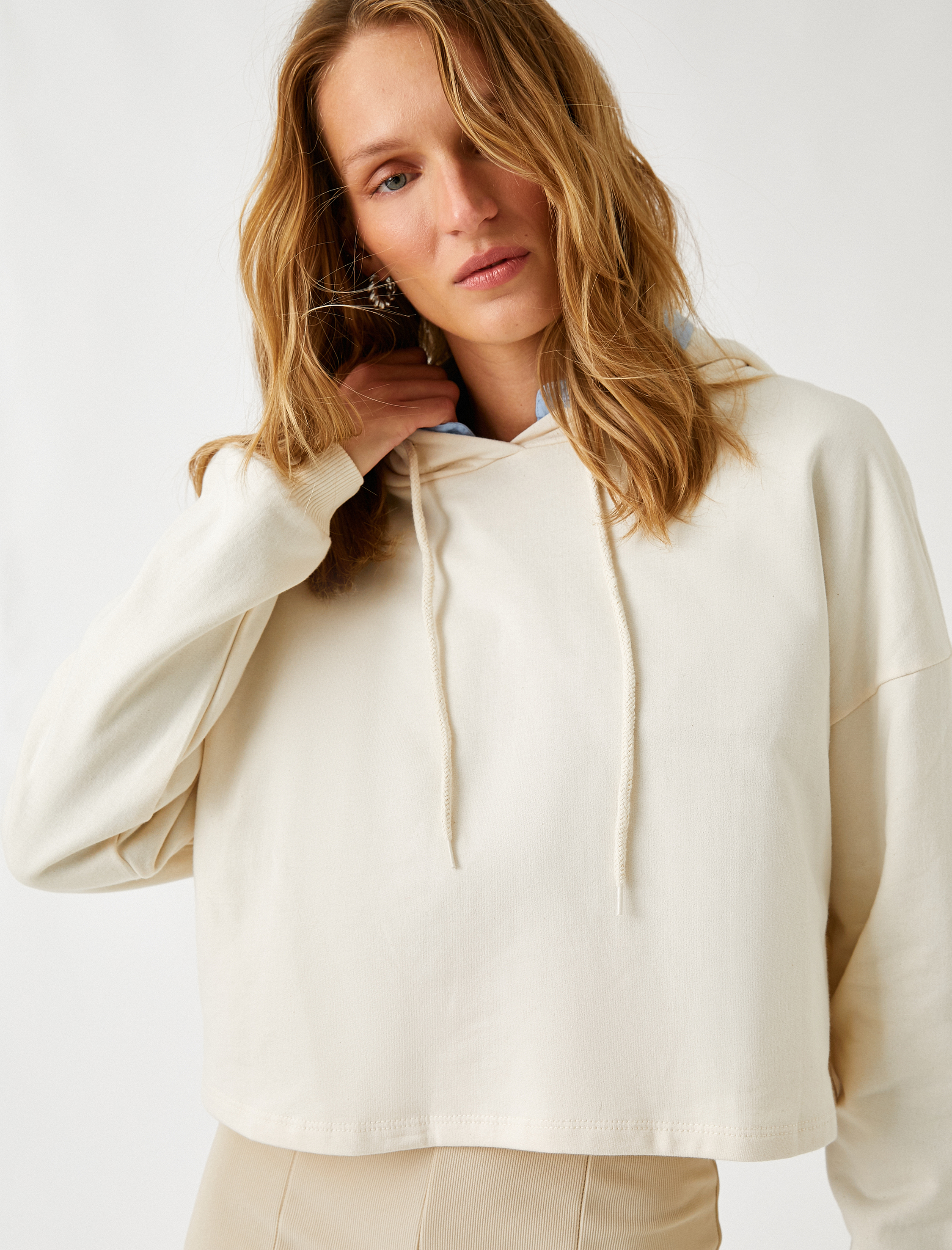   Kapüşonlu Crop Sweatshirt