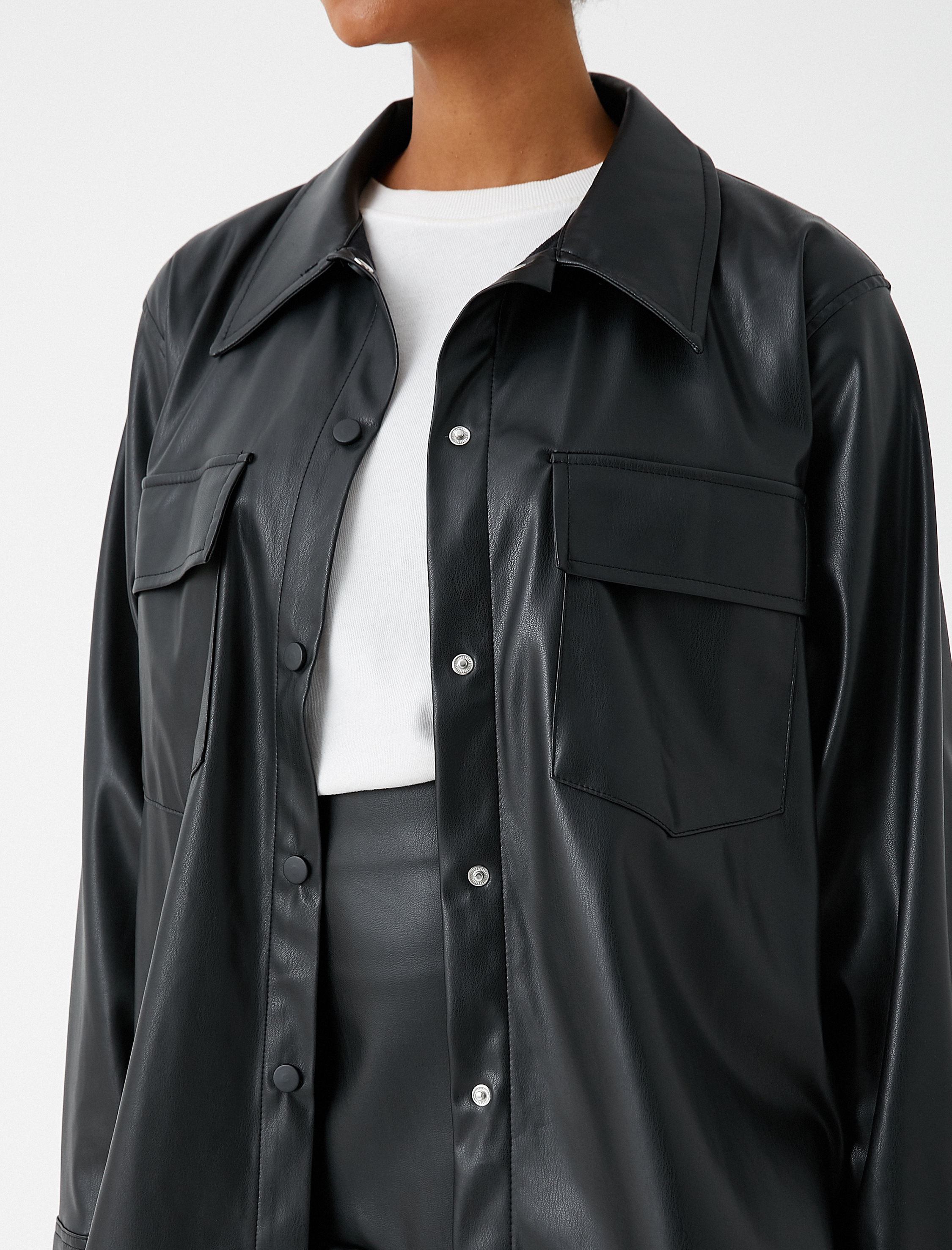   Oversize Gömlek Deri Görünümlü Cep Detaylı