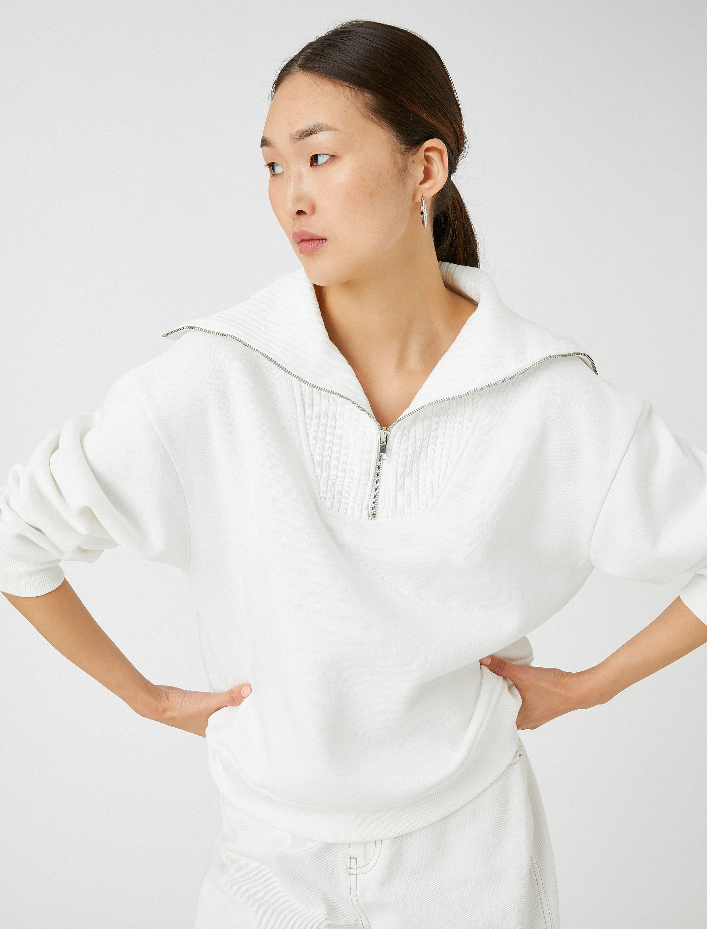   Yarım Fermuarlı Sweatshirt Dik Yaka Pamuklu