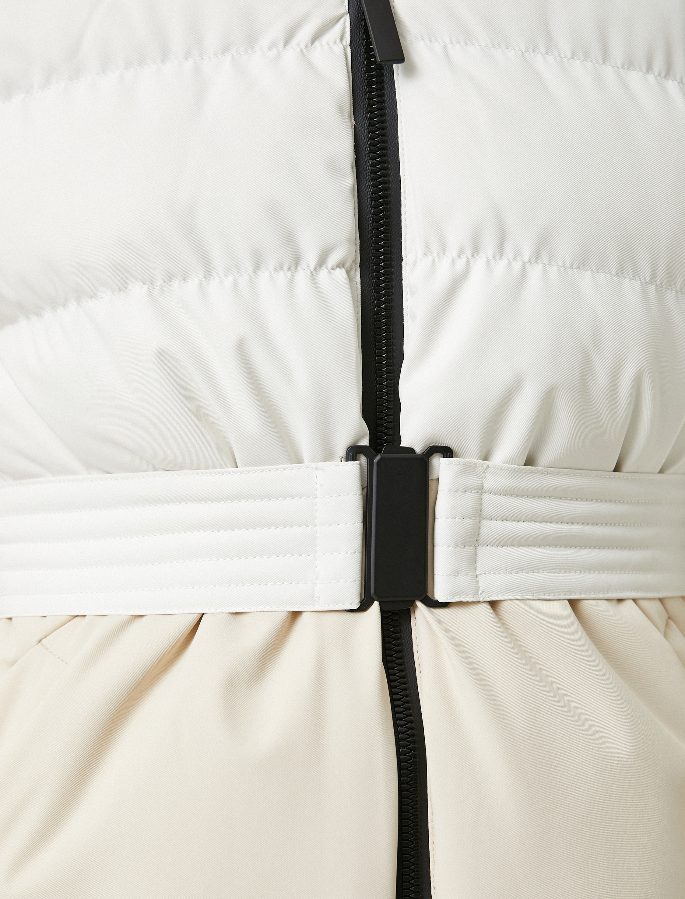   Koton X Şahika Ercümen - İçi Peluş Kısa Kayak Montu