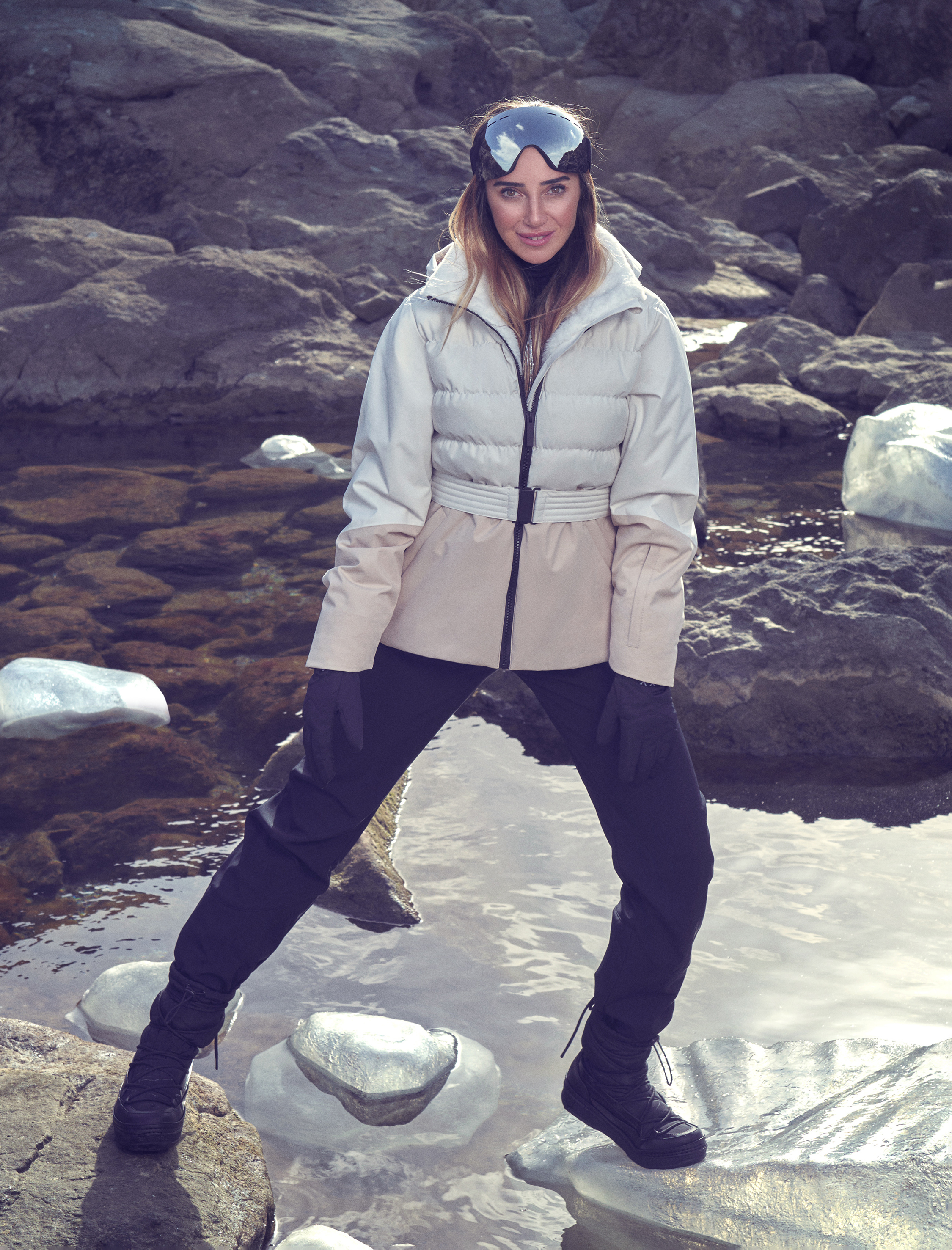   Koton X Şahika Ercümen - İçi Peluş Kısa Kayak Montu