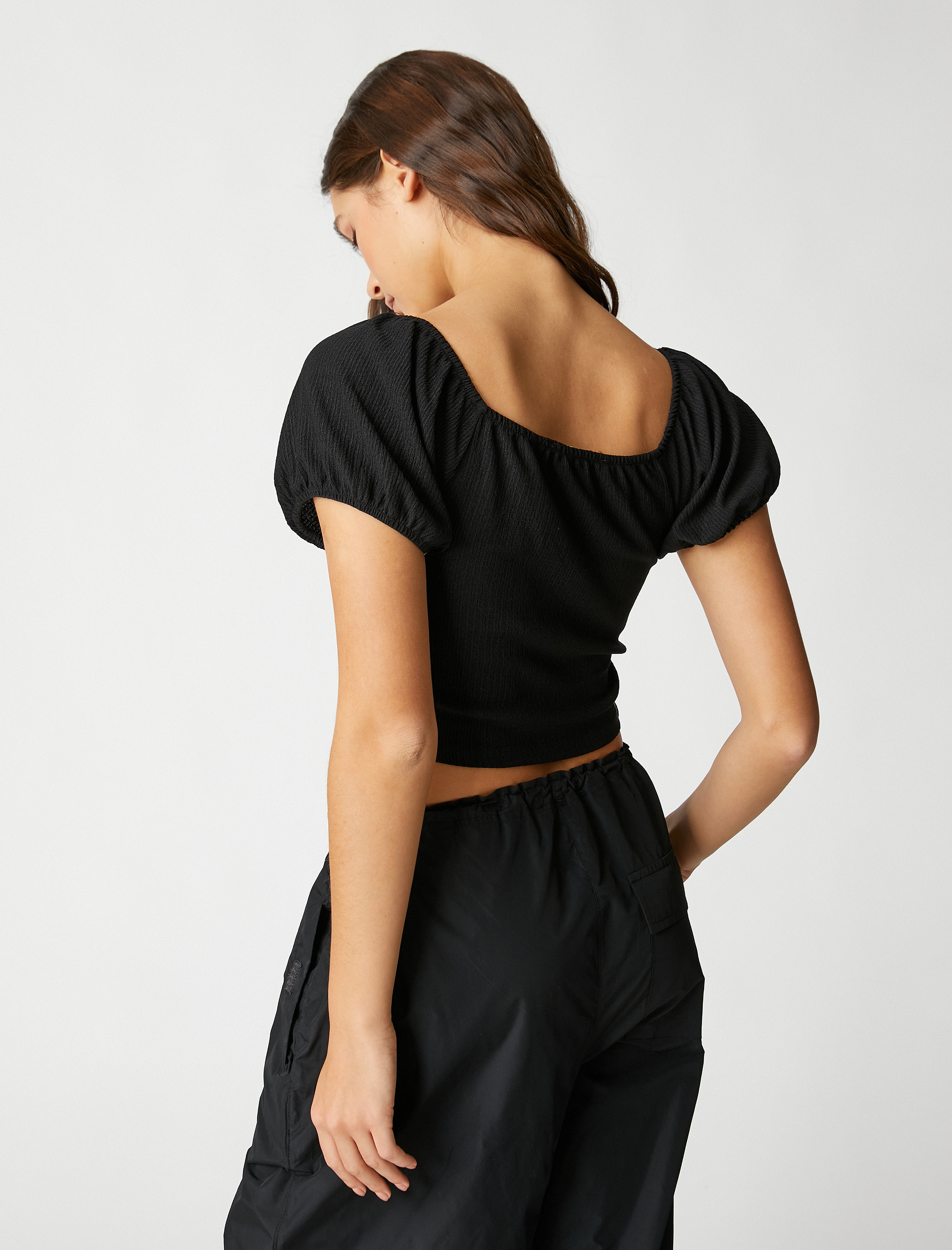   Crop Tişört Balon Kollu Büzgü Detaylı V Yaka Bürümcük