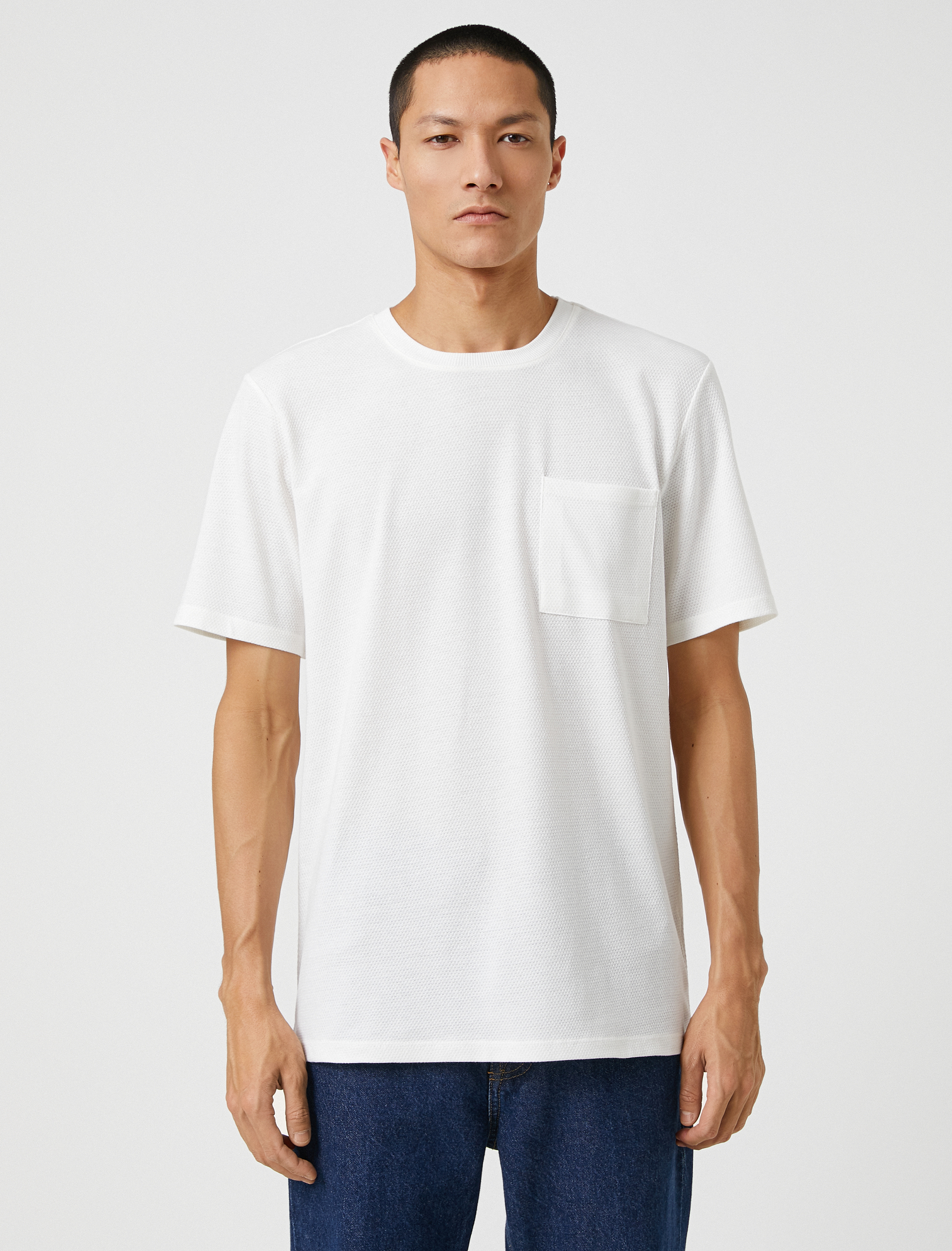   Basic Tişört Bisiklet Yaka Cep Detaylı Kısa Kollu